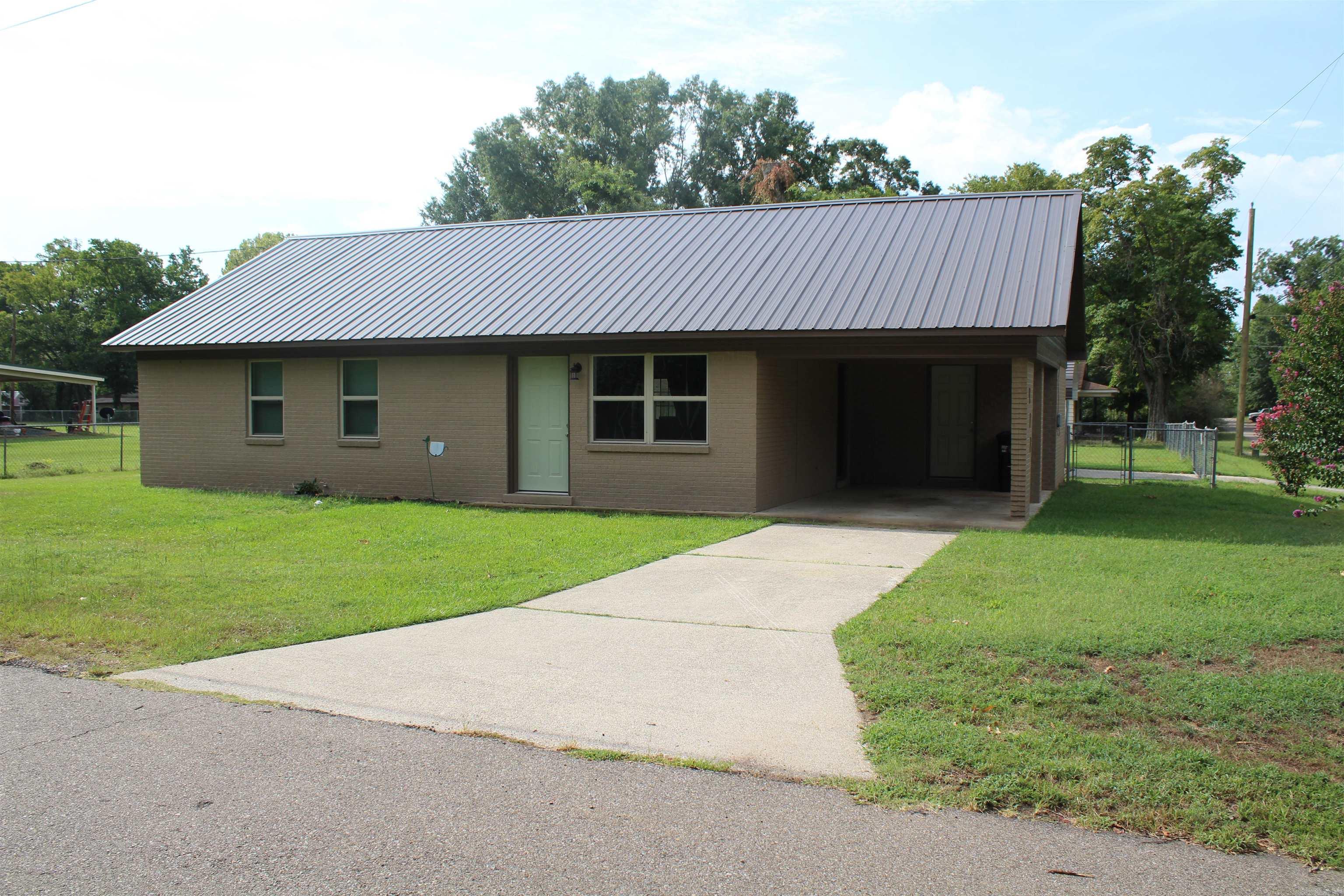 406 W Dickson  Murfreesboro, AR