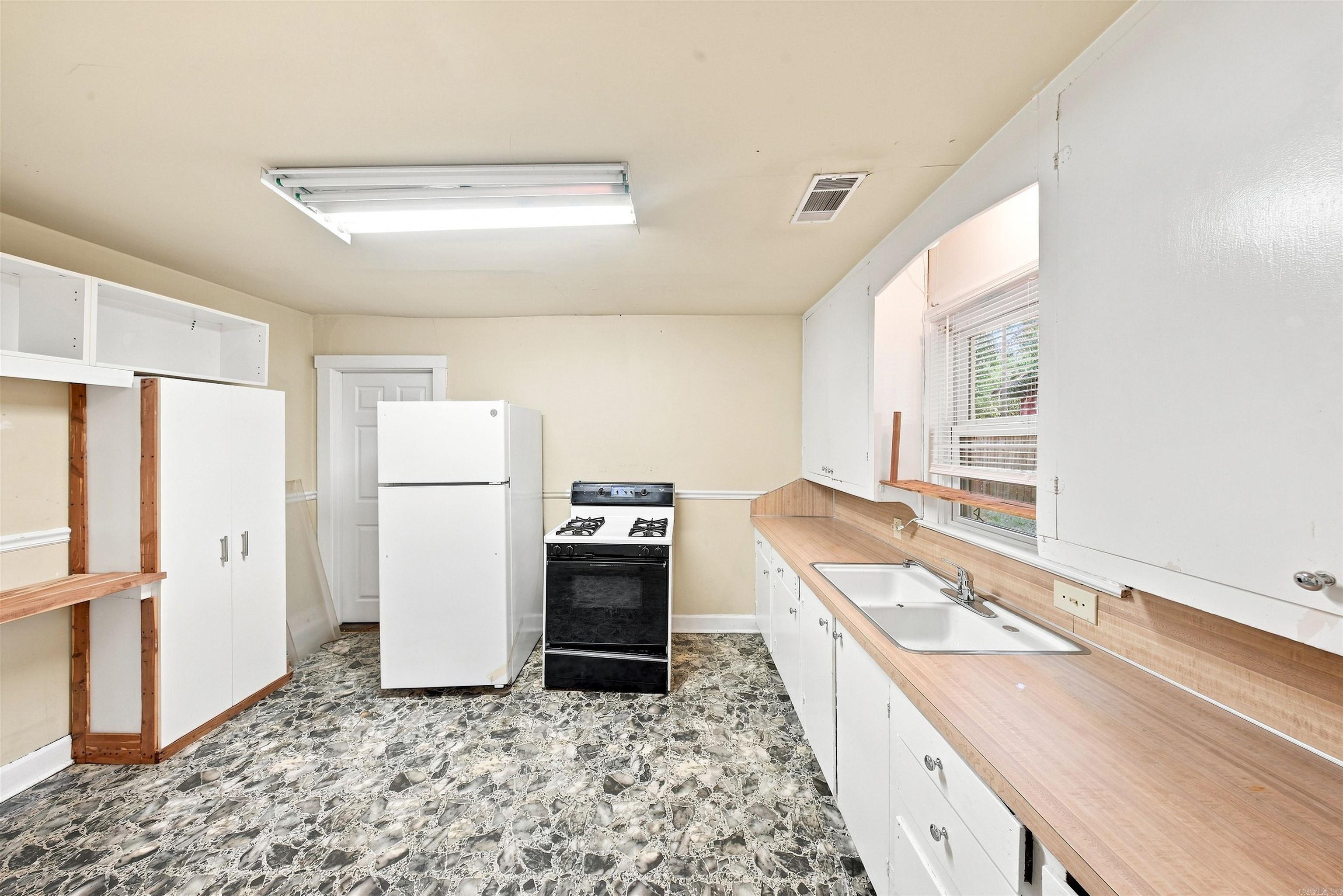 1809 S Buchanan  Little Rock, AR