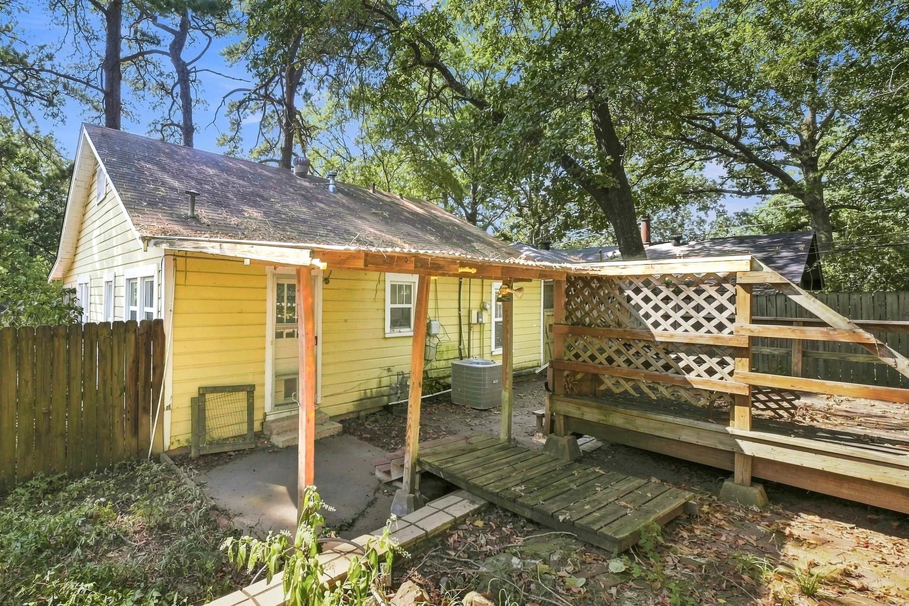 1809 S Buchanan  Little Rock, AR
