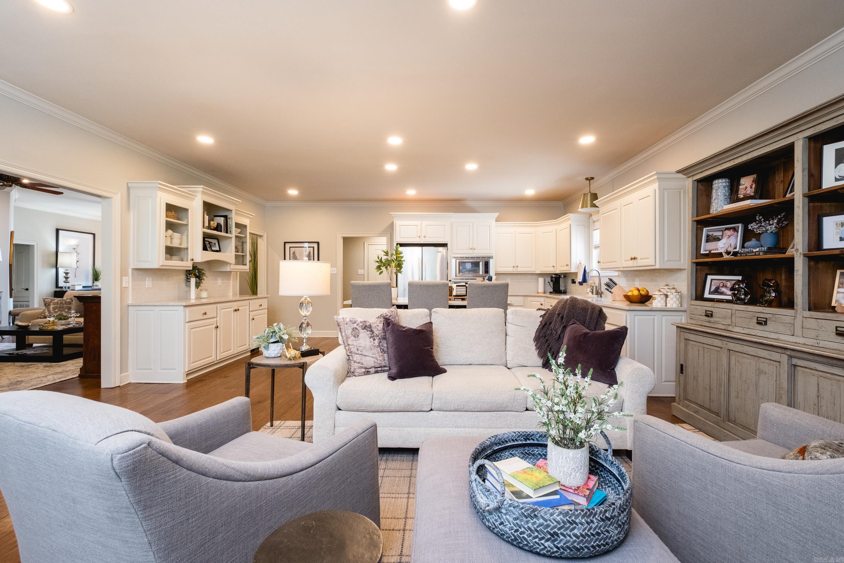 136 Manitou  Maumelle, AR
