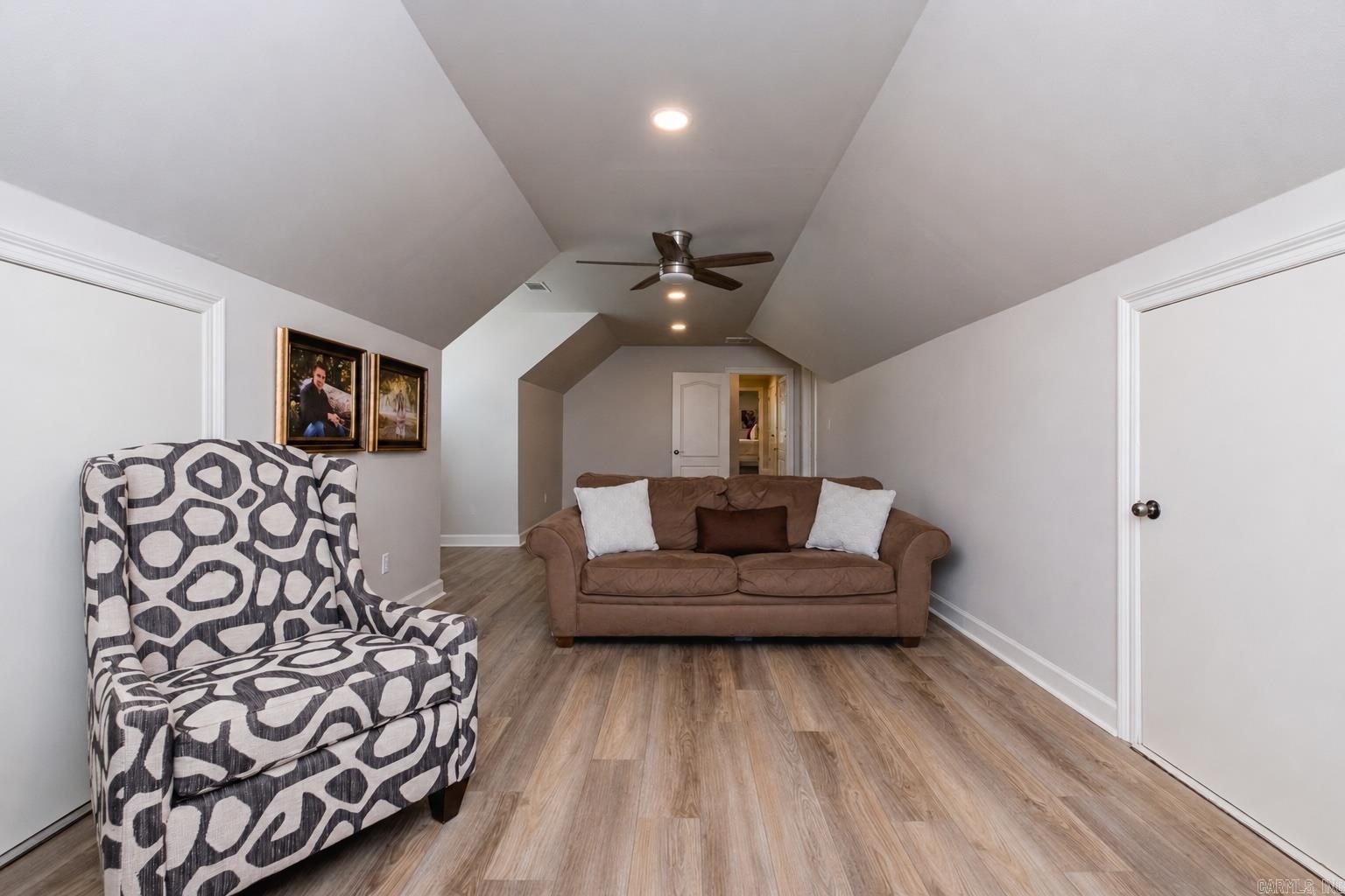 136 Manitou  Maumelle, AR