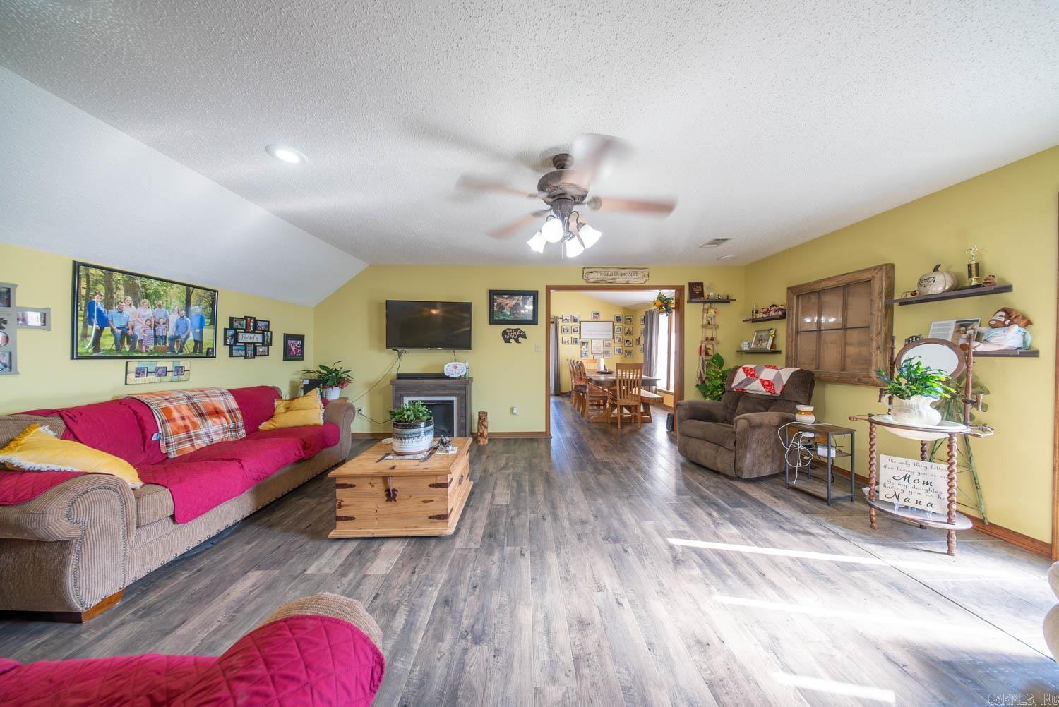 11092 Highway 9  Mammoth Spring, AR