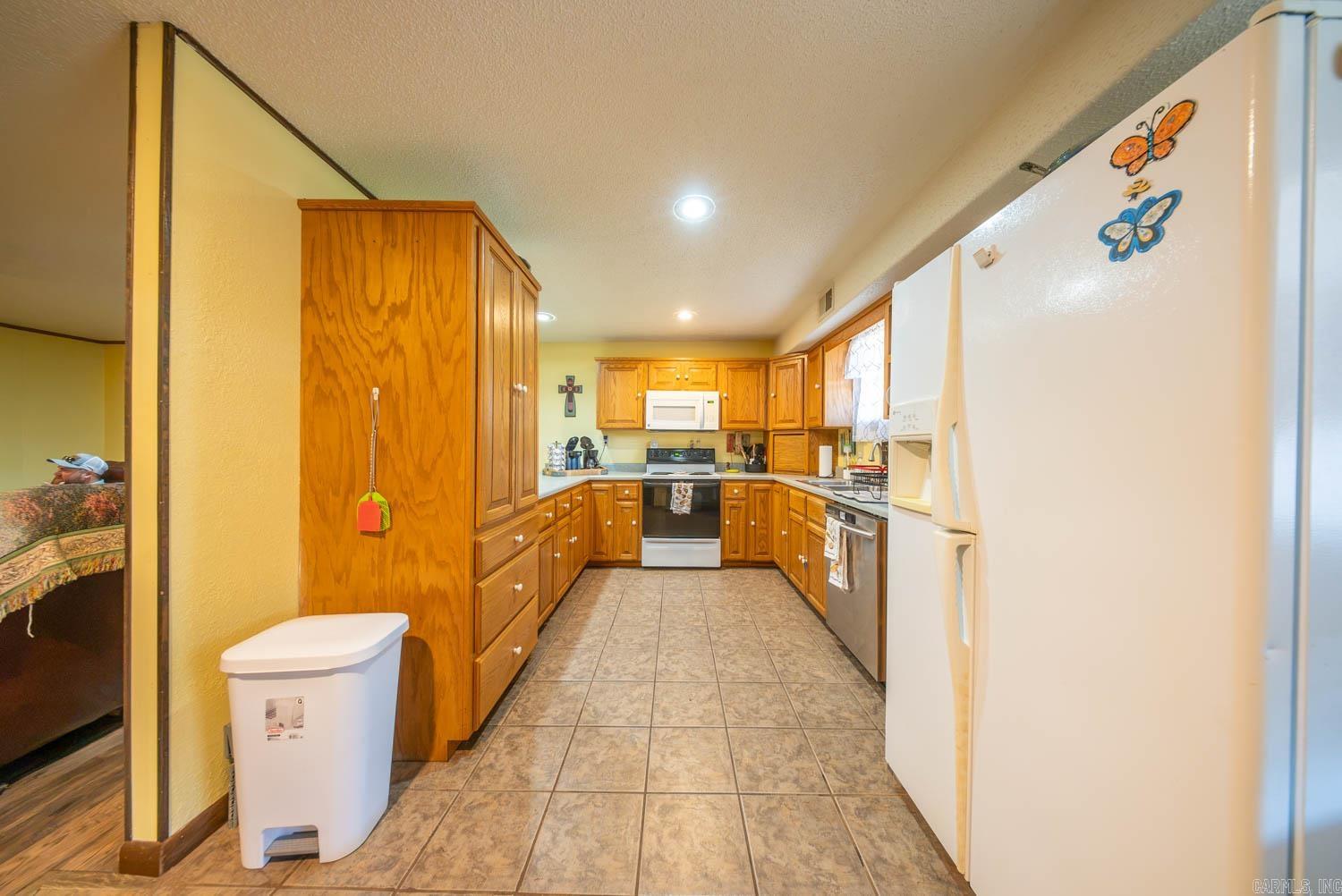 11092 Highway 9  Mammoth Spring, AR