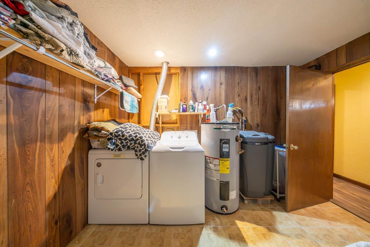 11092 Highway 9  Mammoth Spring, AR
