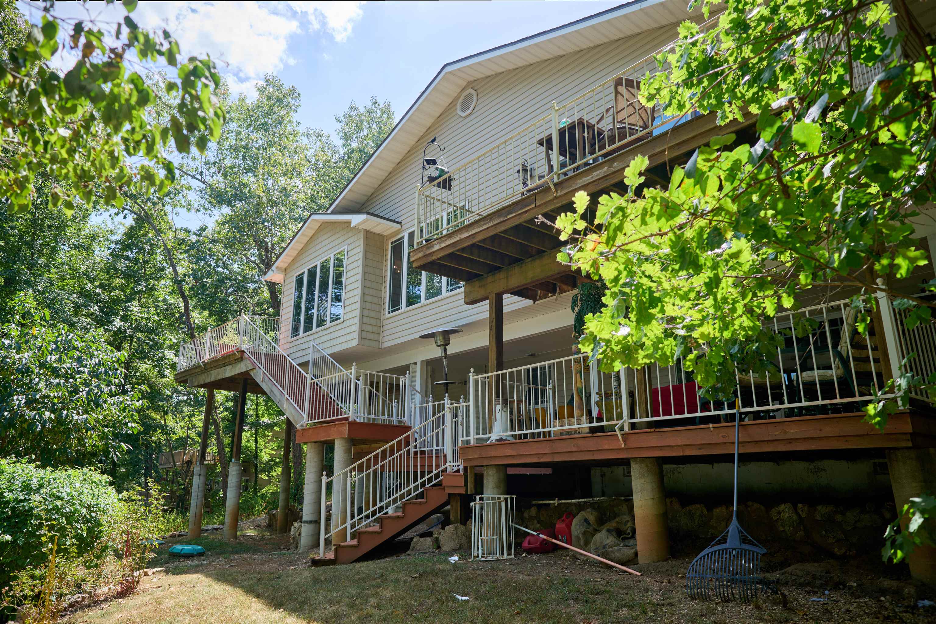 117 W Lakeshore Dr  Cherokee Village, AR
