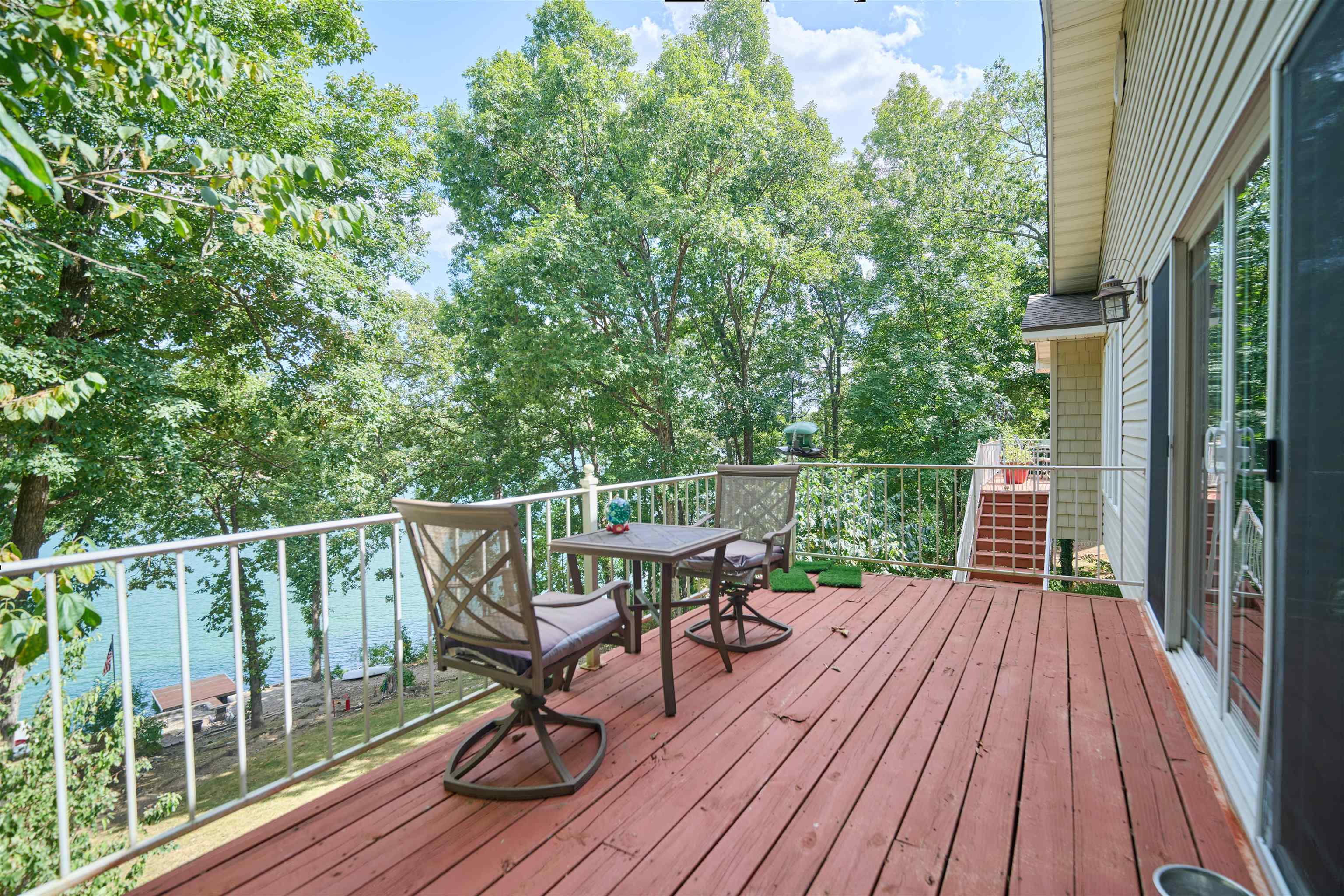 117 W Lakeshore Dr  Cherokee Village, AR