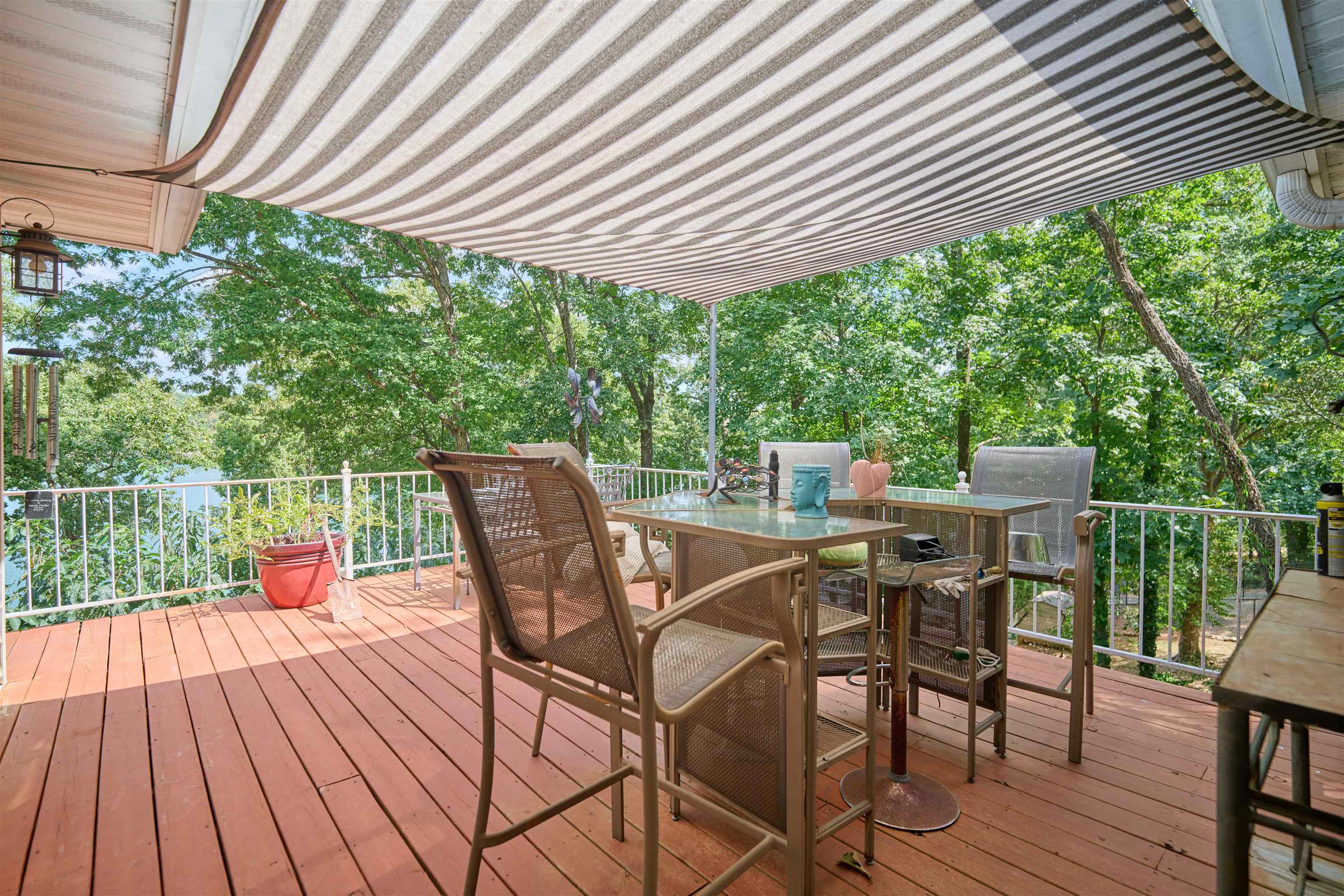 117 W Lakeshore Dr  Cherokee Village, AR