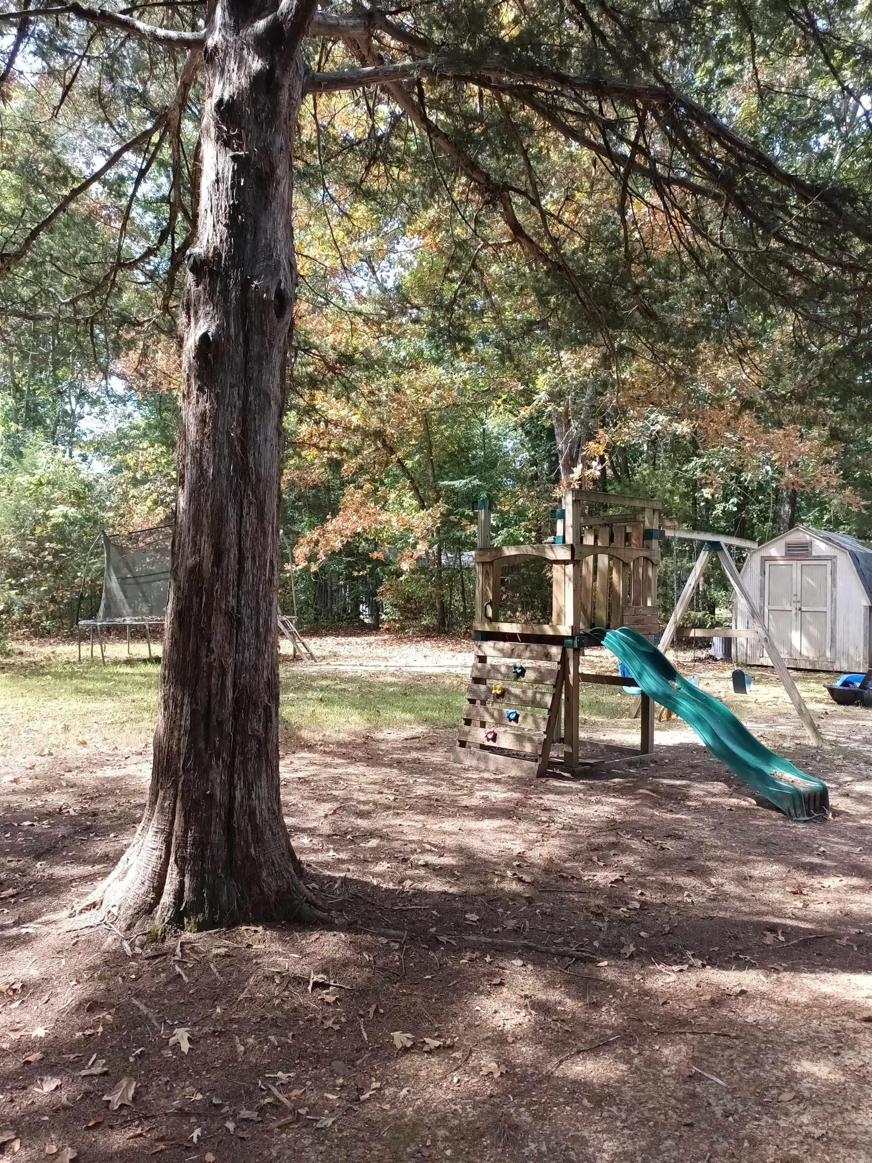 16 Navajo Dr  Cherokee Village, AR
