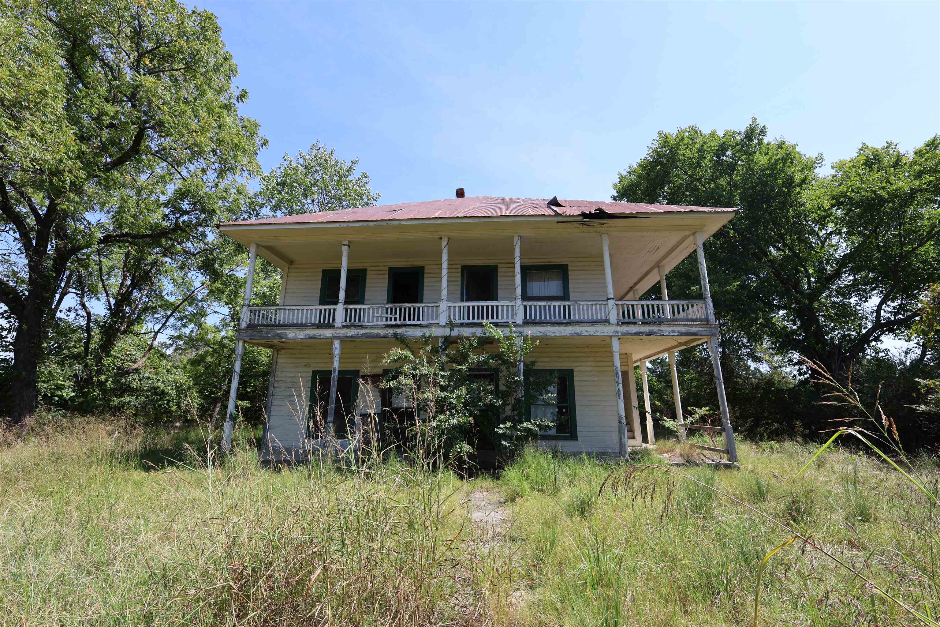 181 AR 177 HWy  Pineville, AR