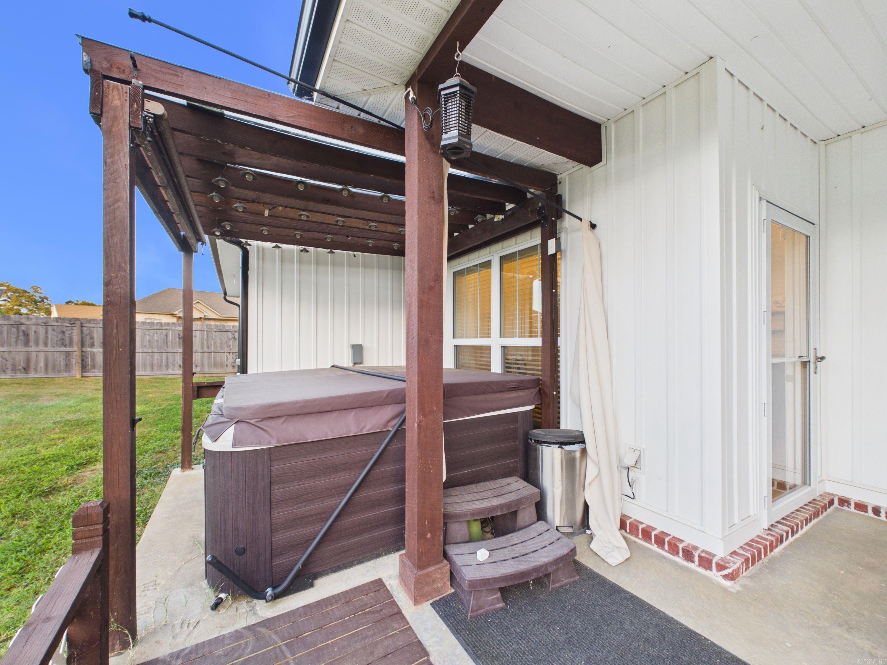 175 JL  Southside, AR