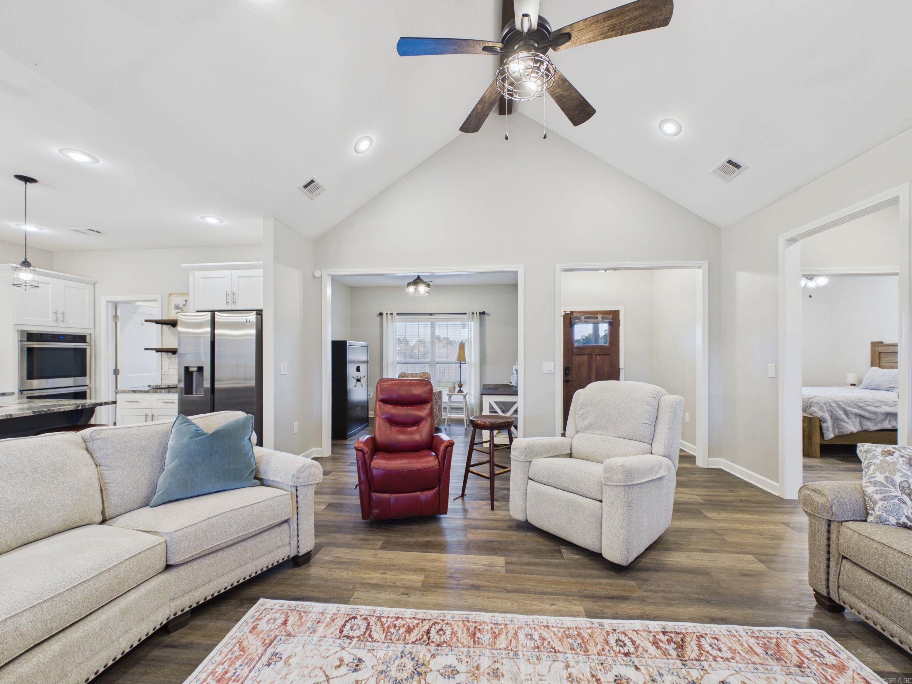 175 JL  Southside, AR
