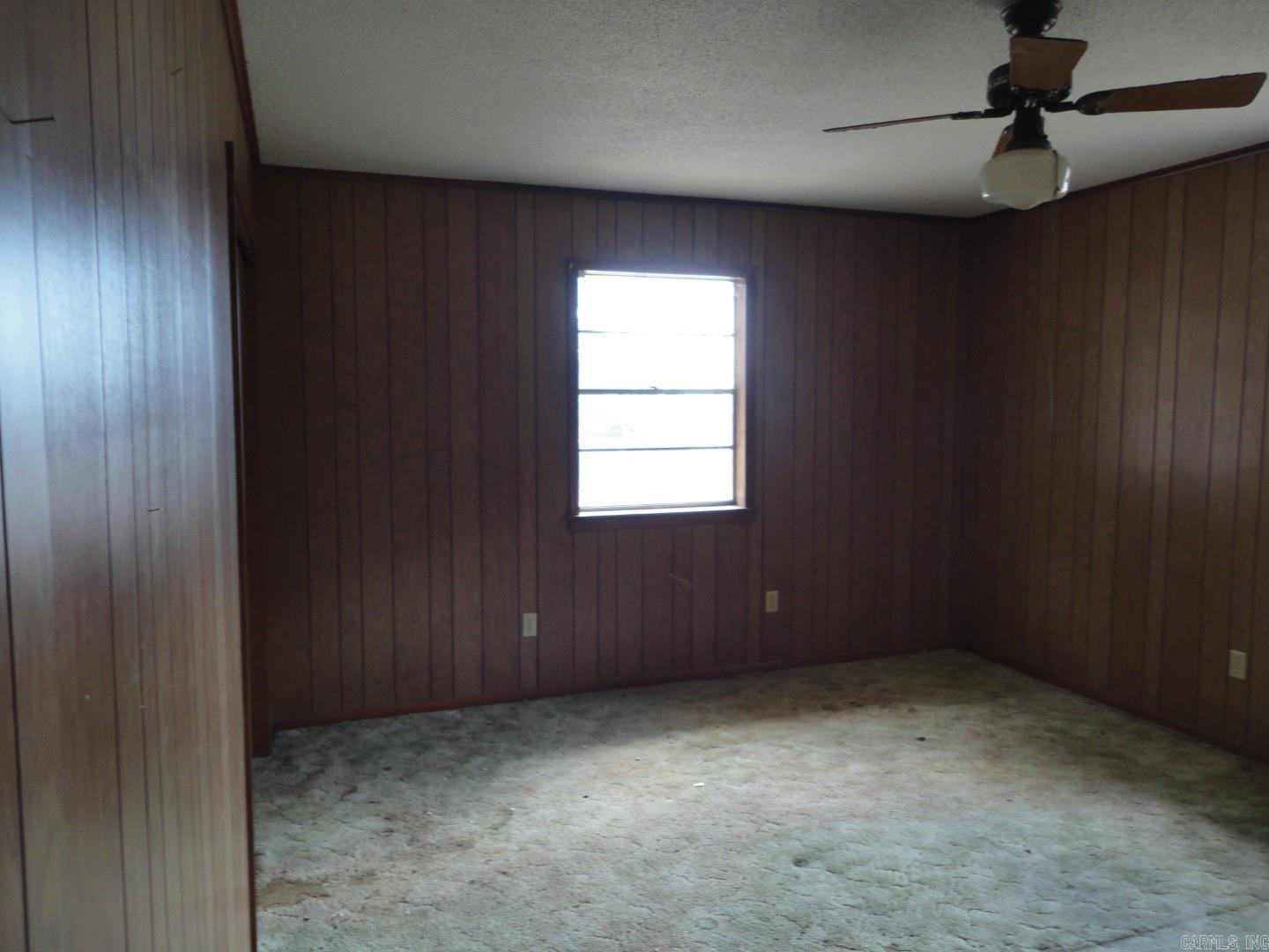 806 Irvy  England, AR