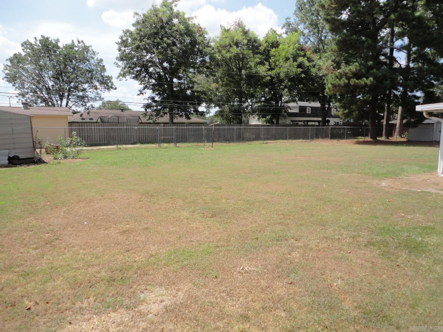 806 Irvy  England, AR