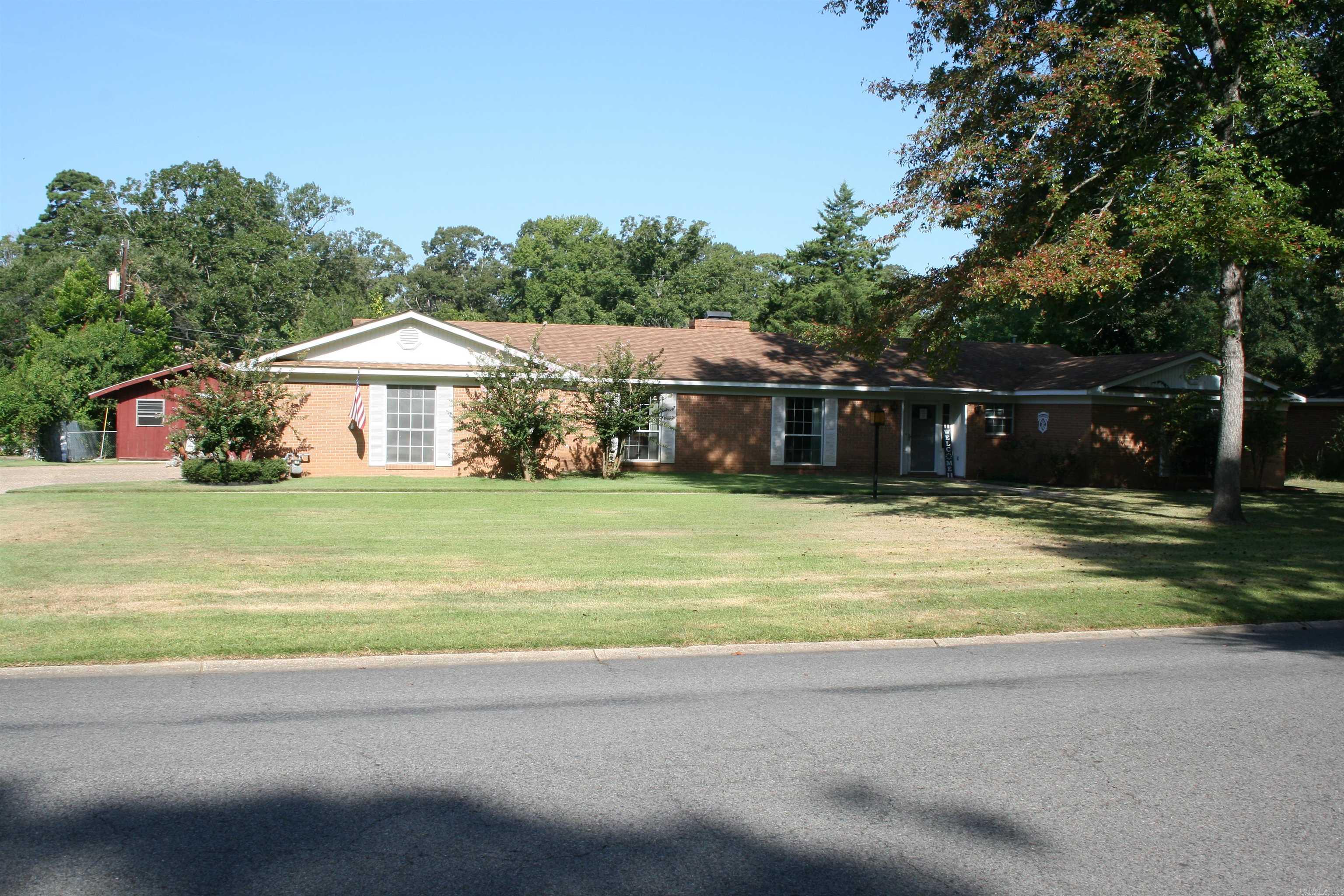 1402 Cedar  Crossett, AR