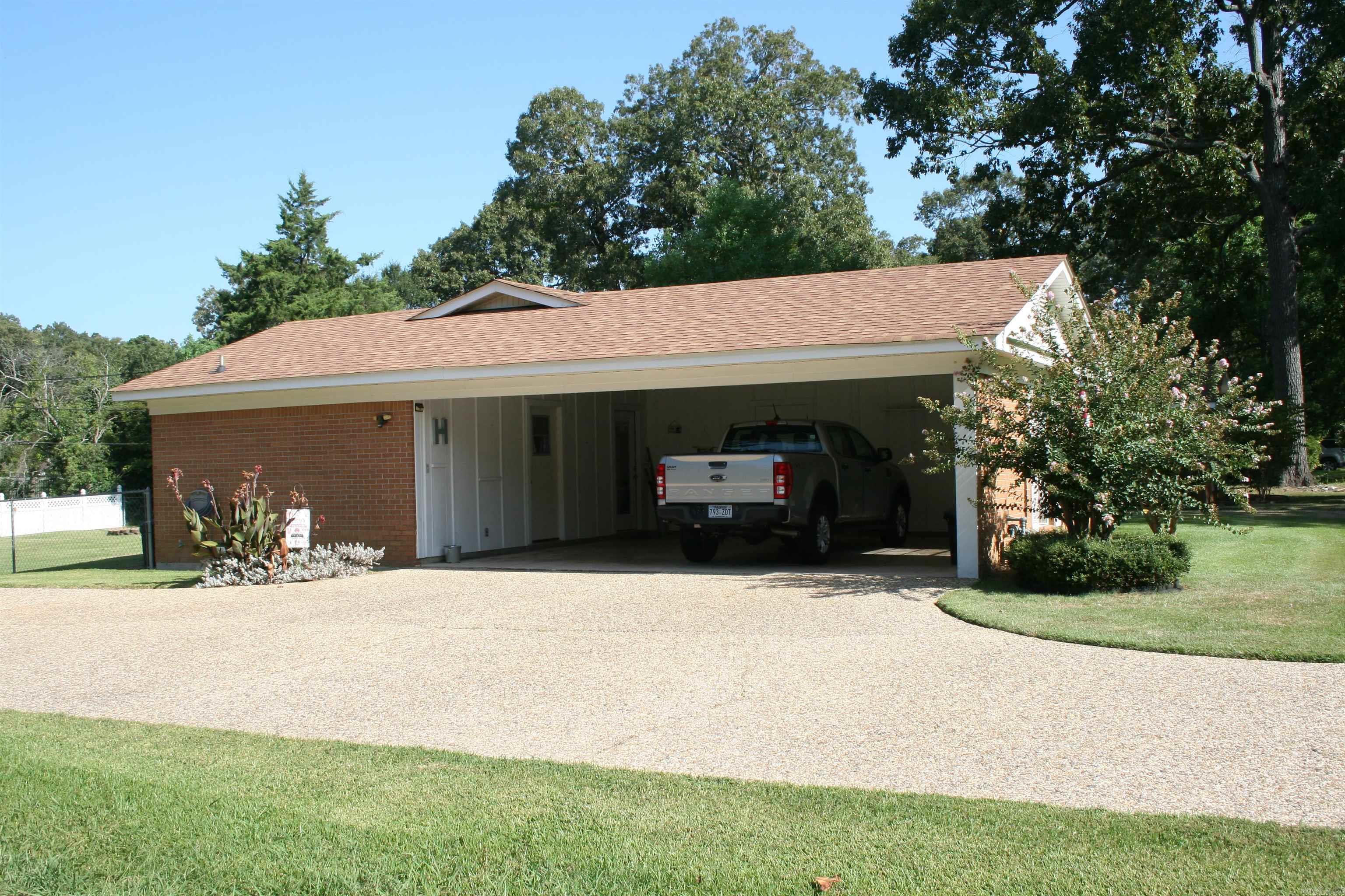 1402 Cedar  Crossett, AR