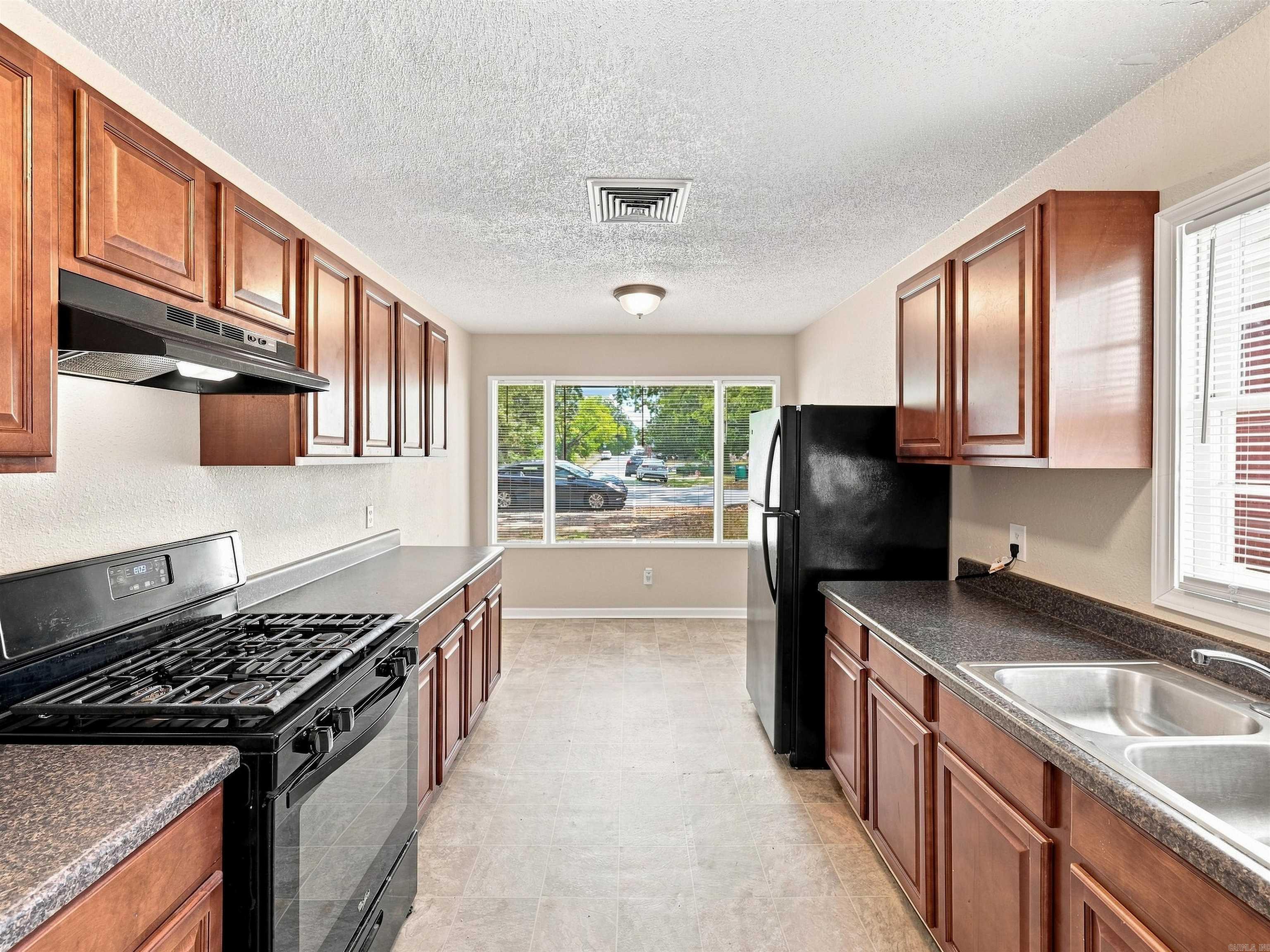 900 Washington  Little Rock, AR