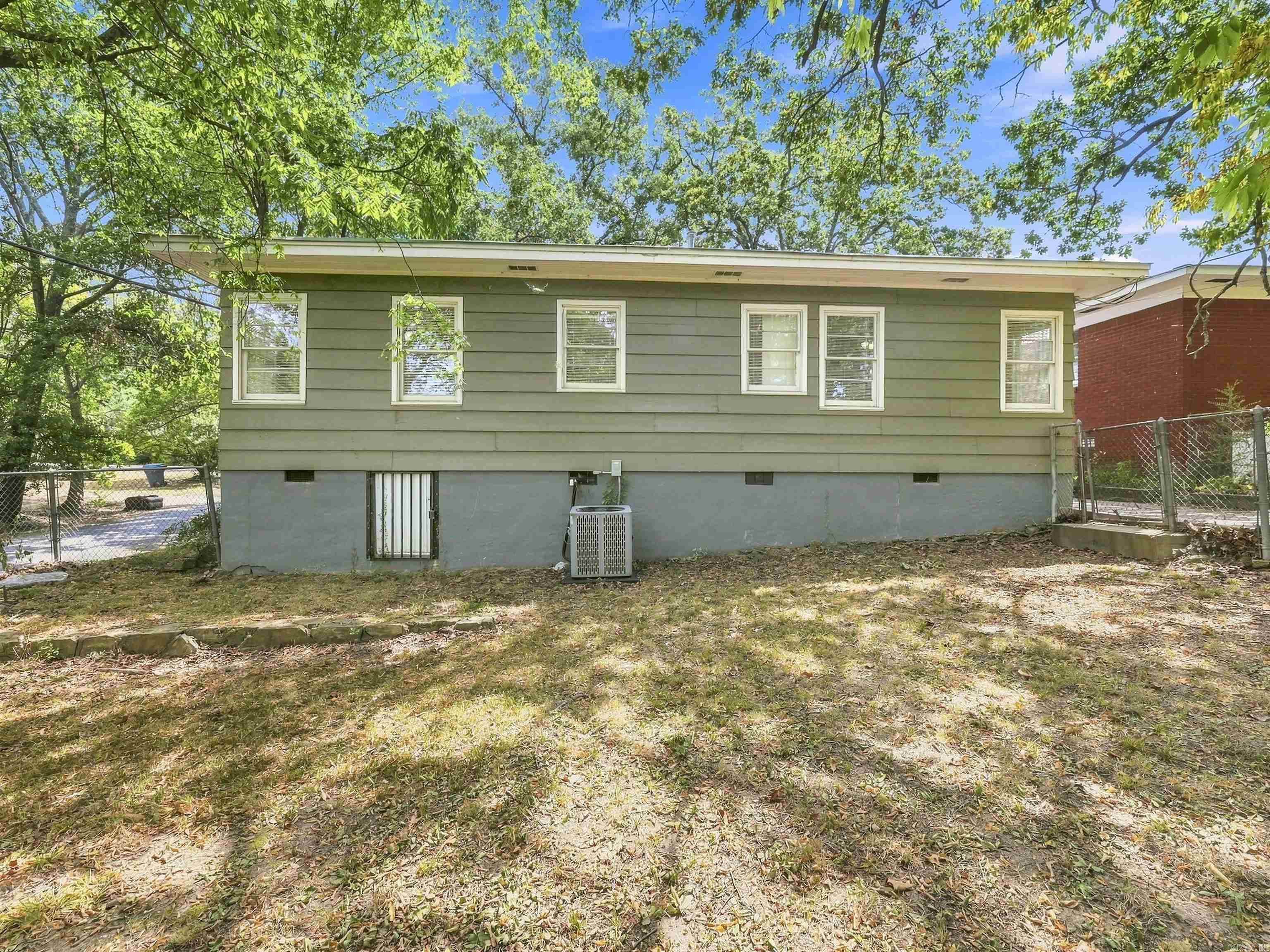 900 Washington  Little Rock, AR