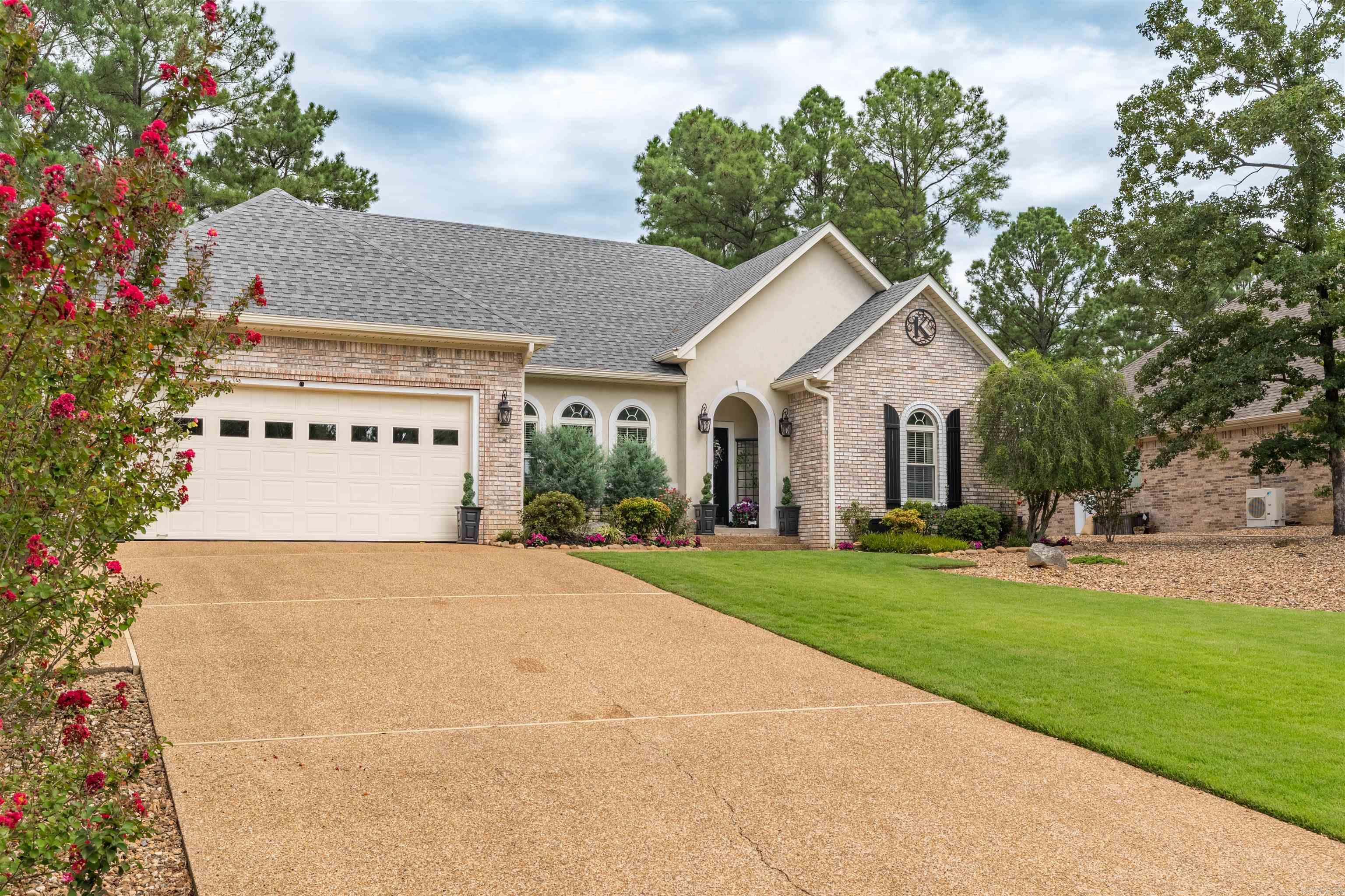 19  Sorprendente Ln  Hot Springs Village, AR