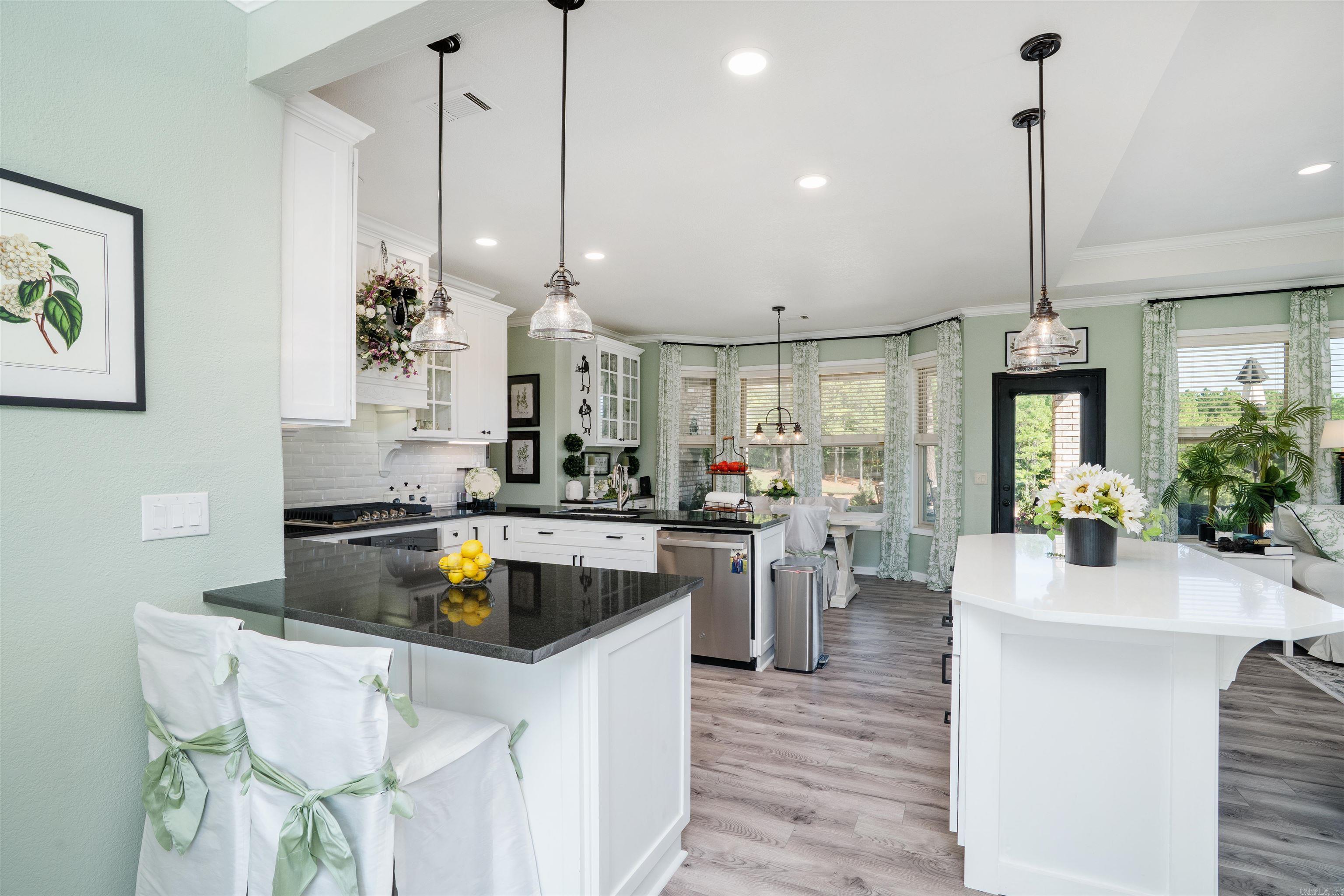 19 Sorprendente Ln  Hot Springs Village, AR