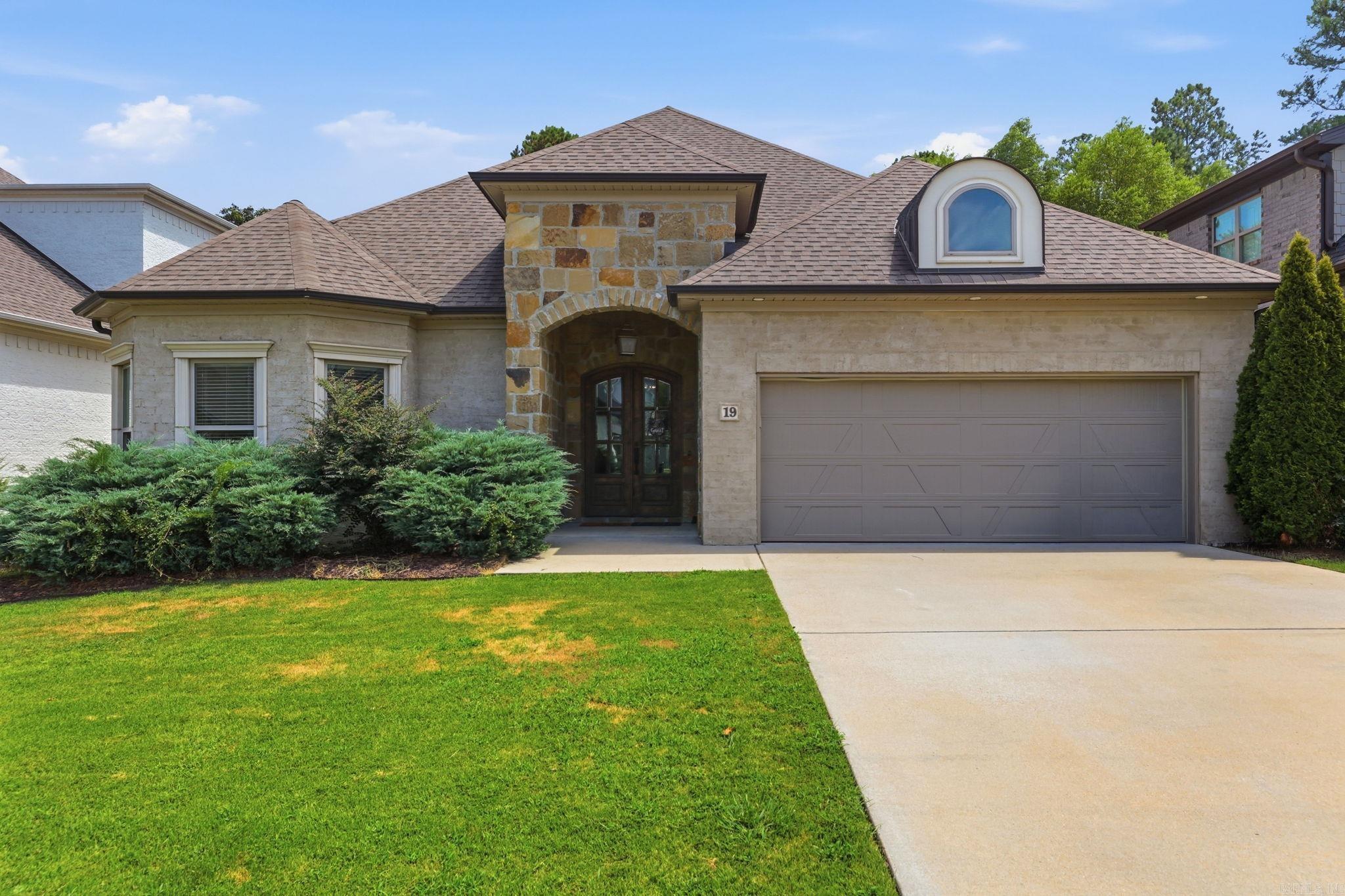 19  Waterside Drive  Little Rock, AR