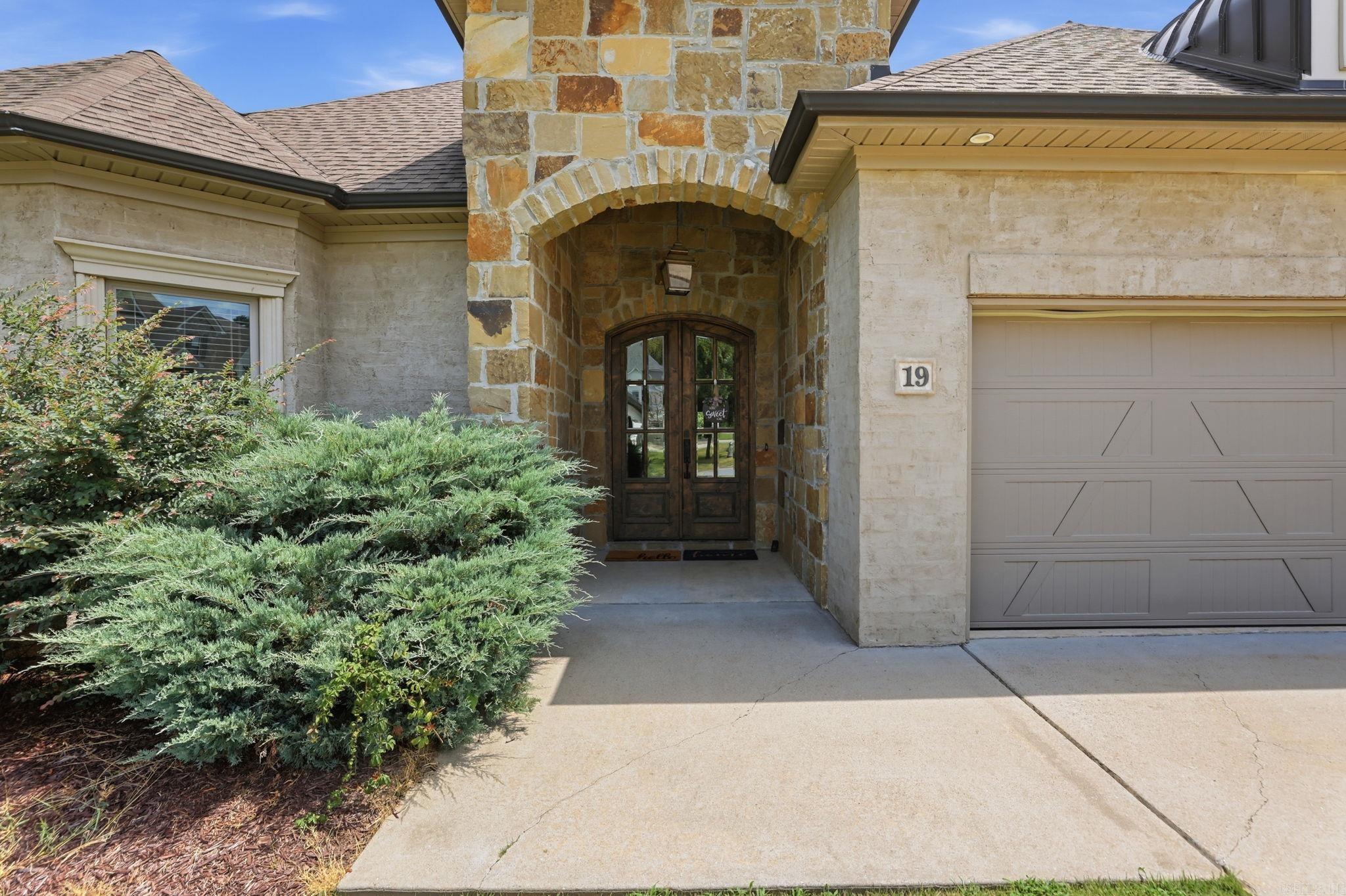 19 Waterside Drive  Little Rock, AR