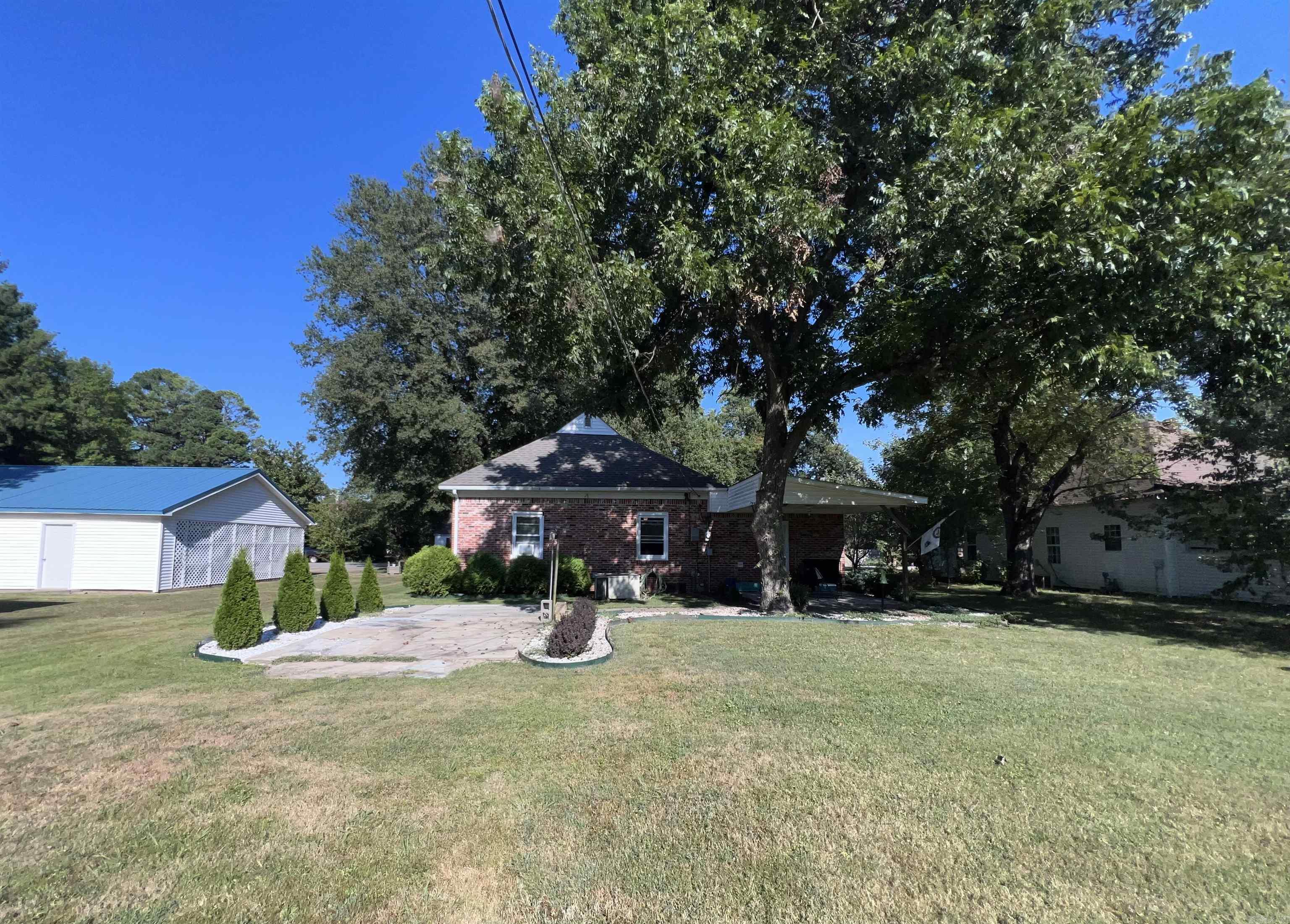 260 N Monroe  Piggott, AR