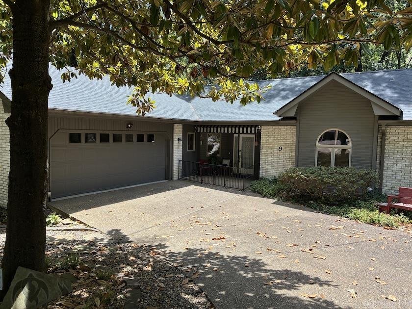 9  Emanel Dr.  Hot Springs Village, AR