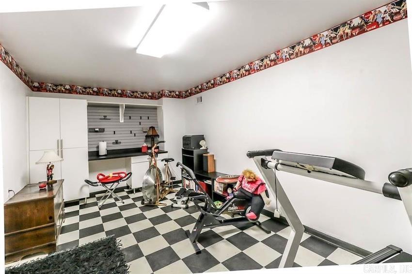 9 Emanel Dr.  Hot Springs Village, AR
