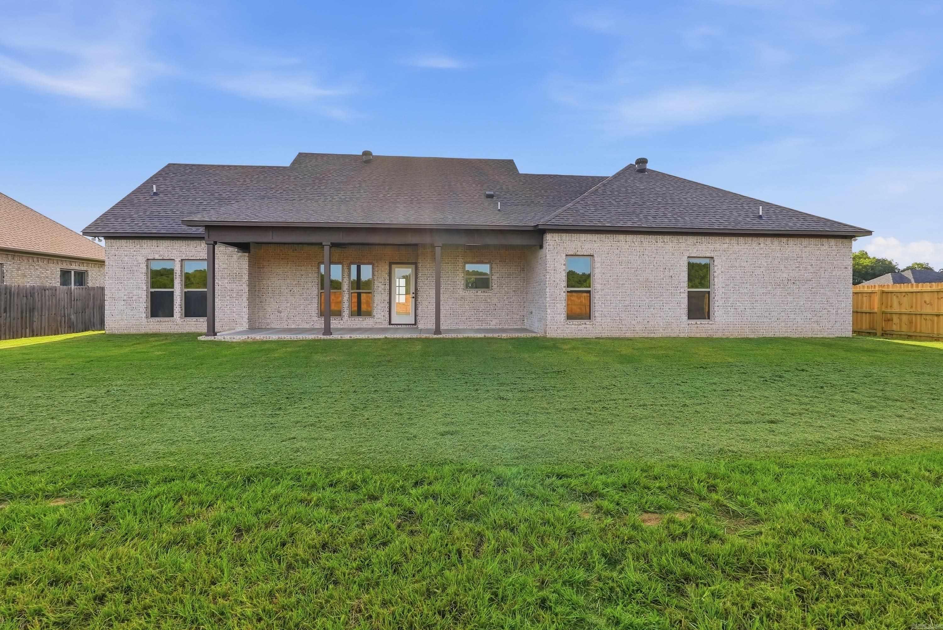 26 Sunny  Morrilton, AR