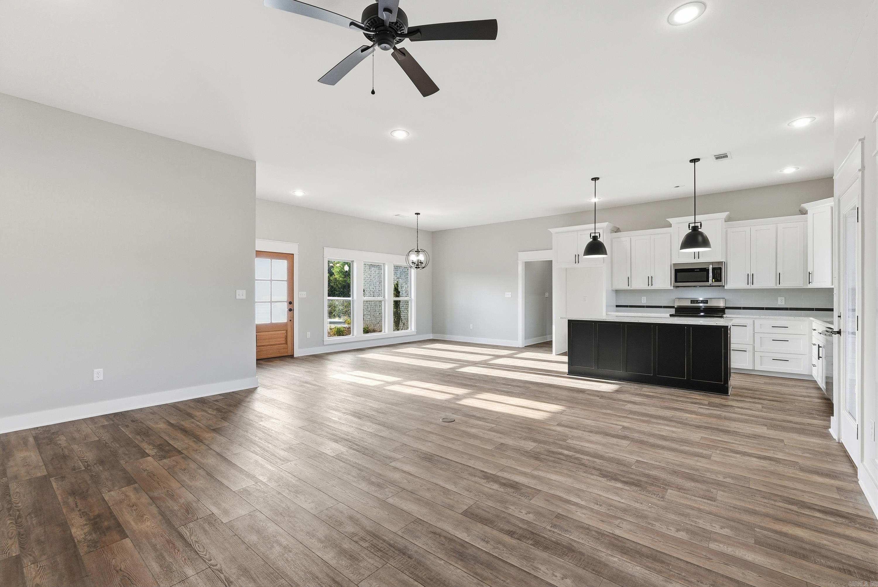 26 Sunny  Morrilton, AR