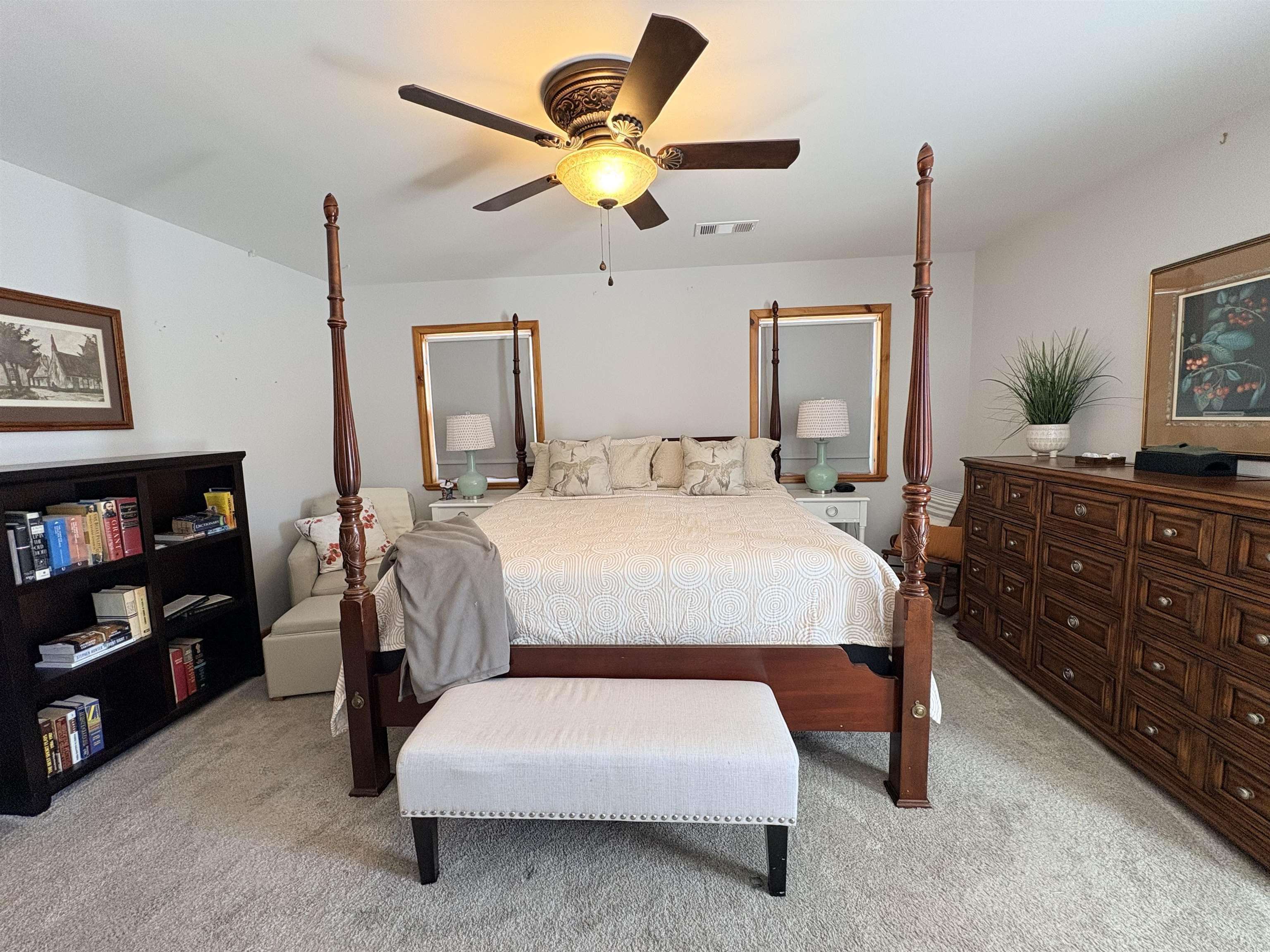 3 Hosti  Cherokee Village, AR