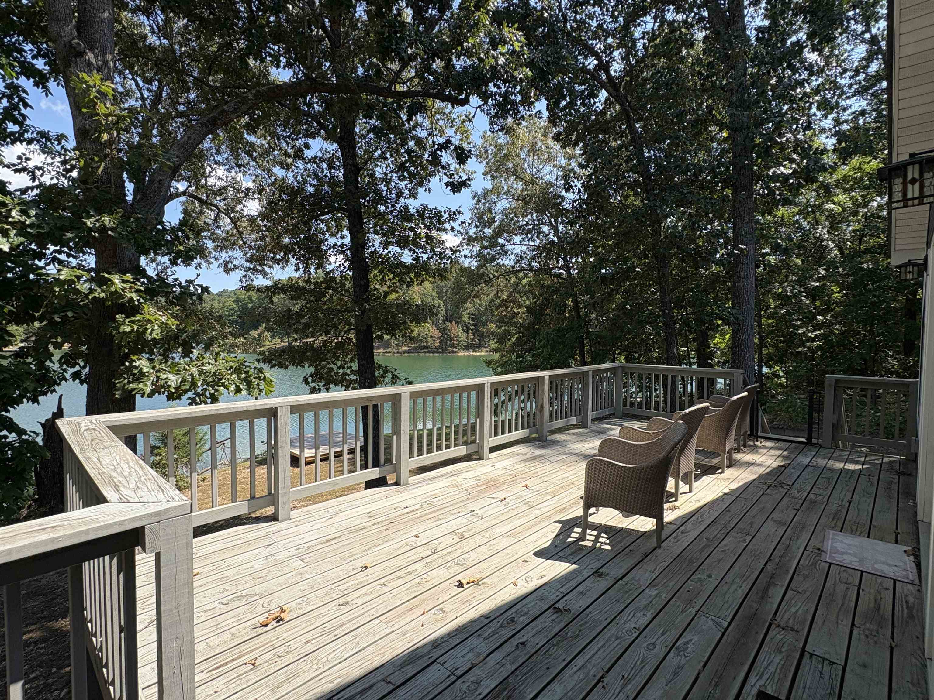 3 Hosti  Cherokee Village, AR