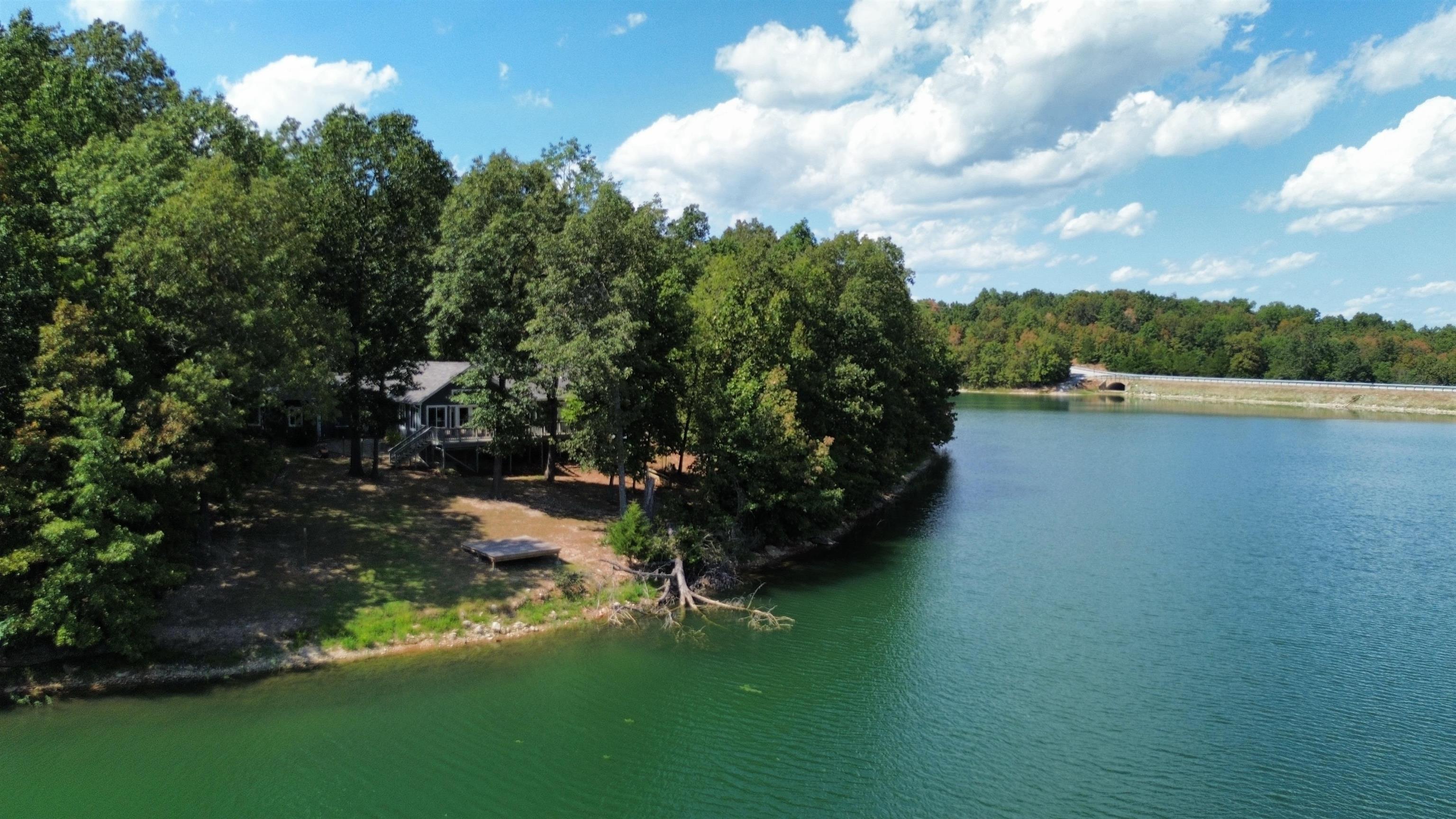 3 Hosti  Cherokee Village, AR