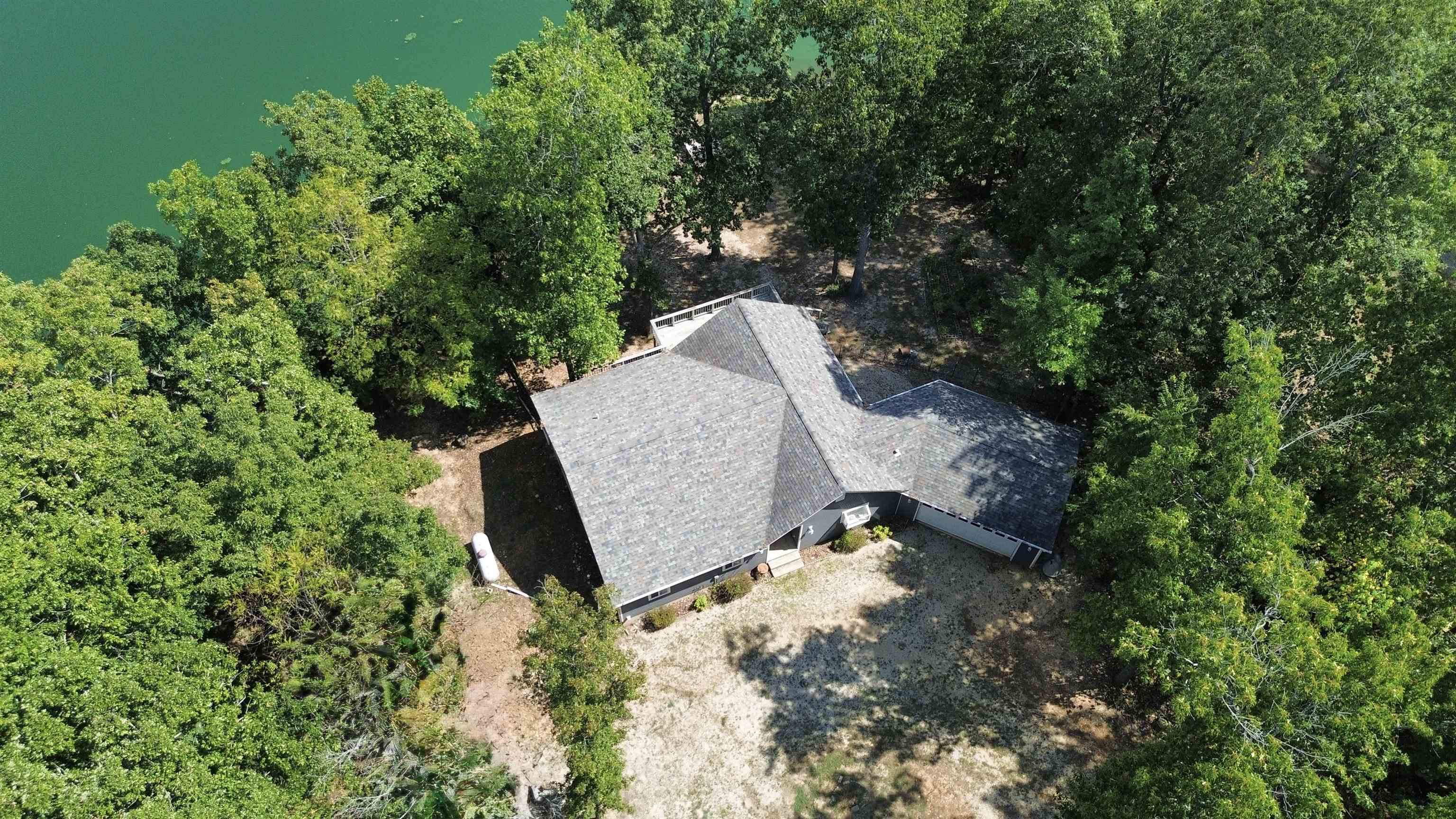 3 Hosti  Cherokee Village, AR
