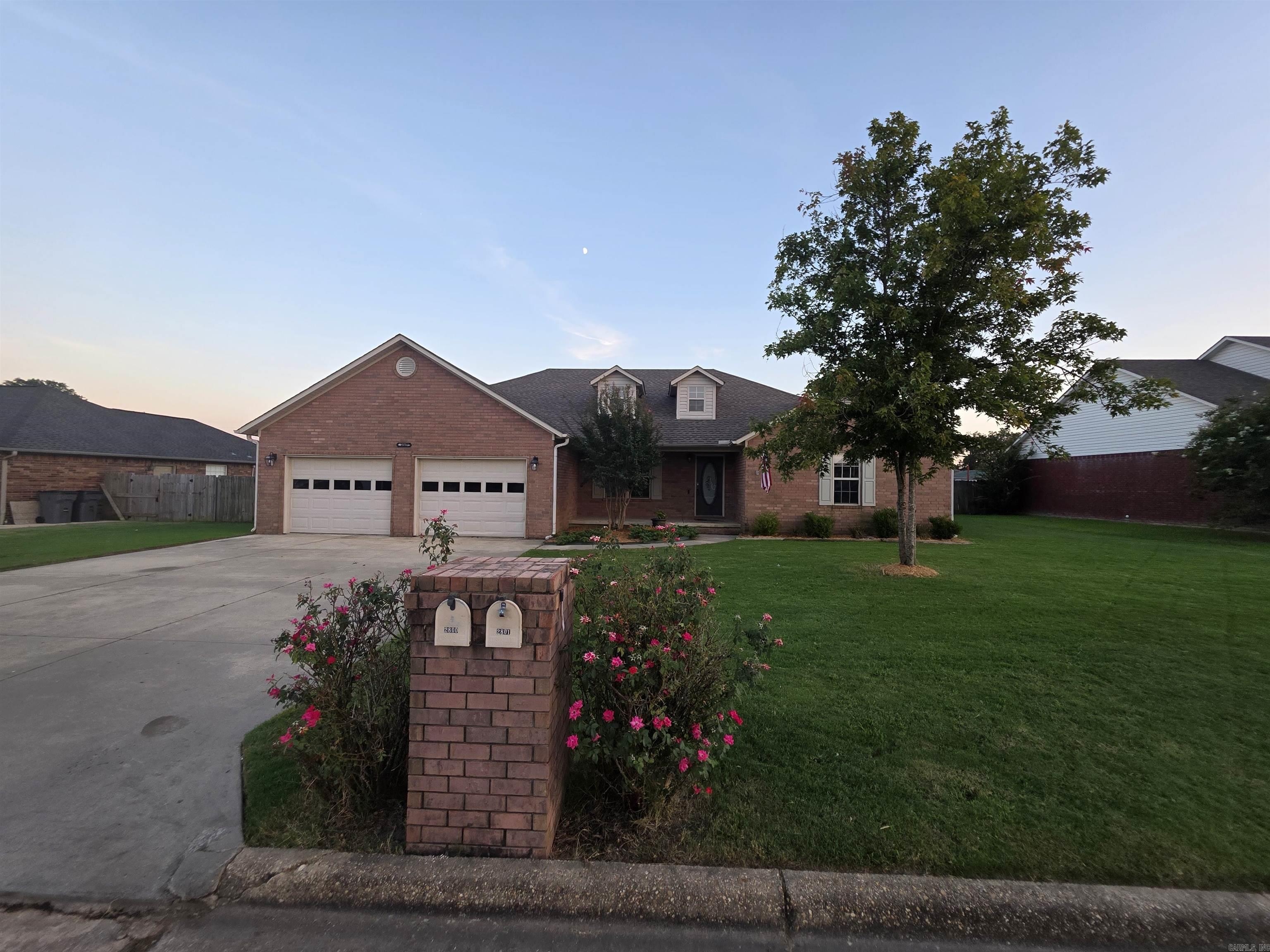 2800  Cambridge  Paragould, AR