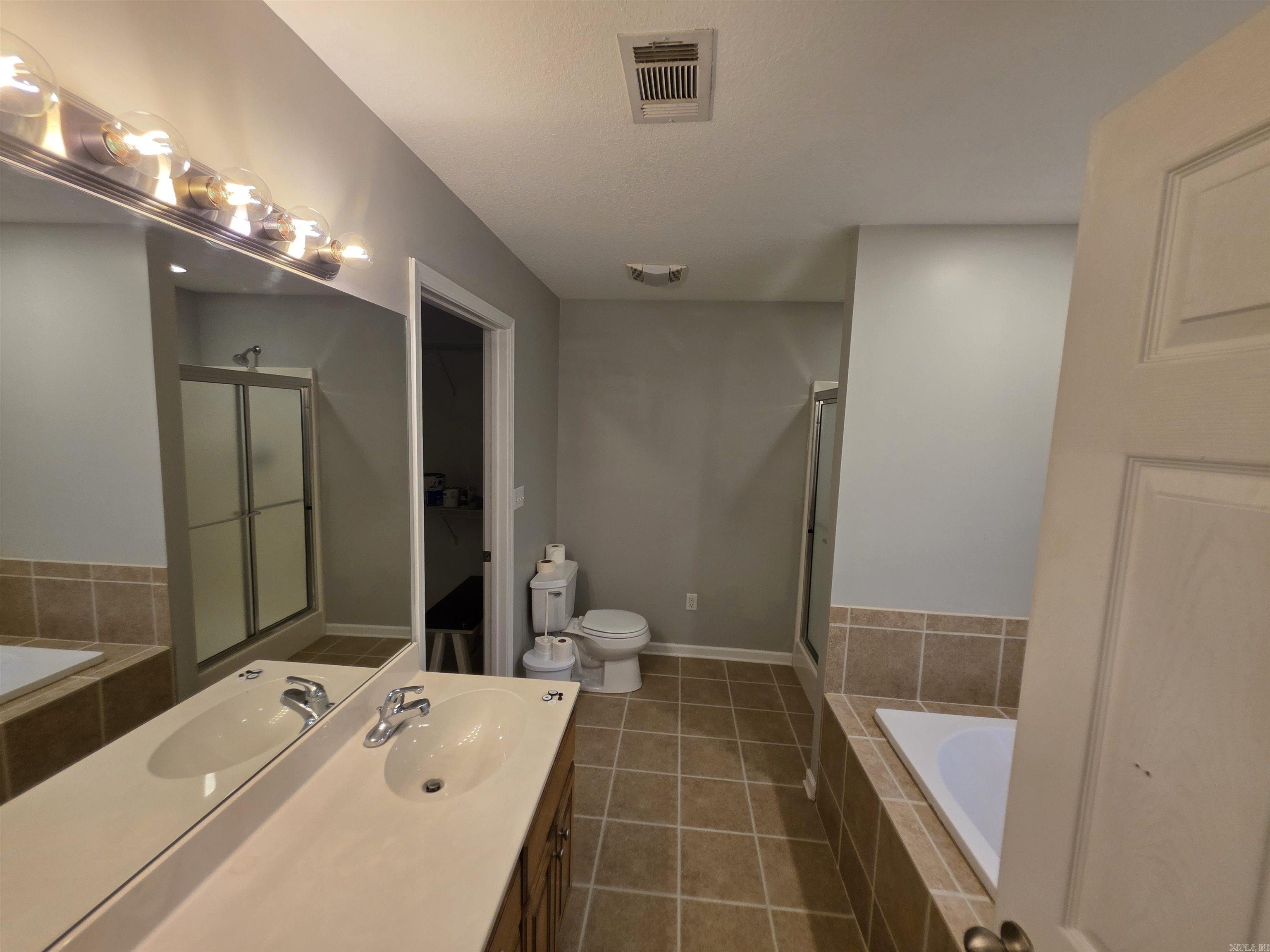 2800 Cambridge  Paragould, AR