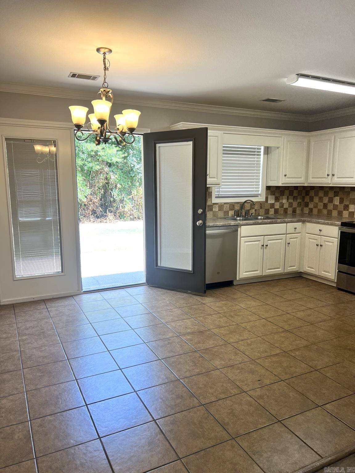 267 Creek View  Austin, AR