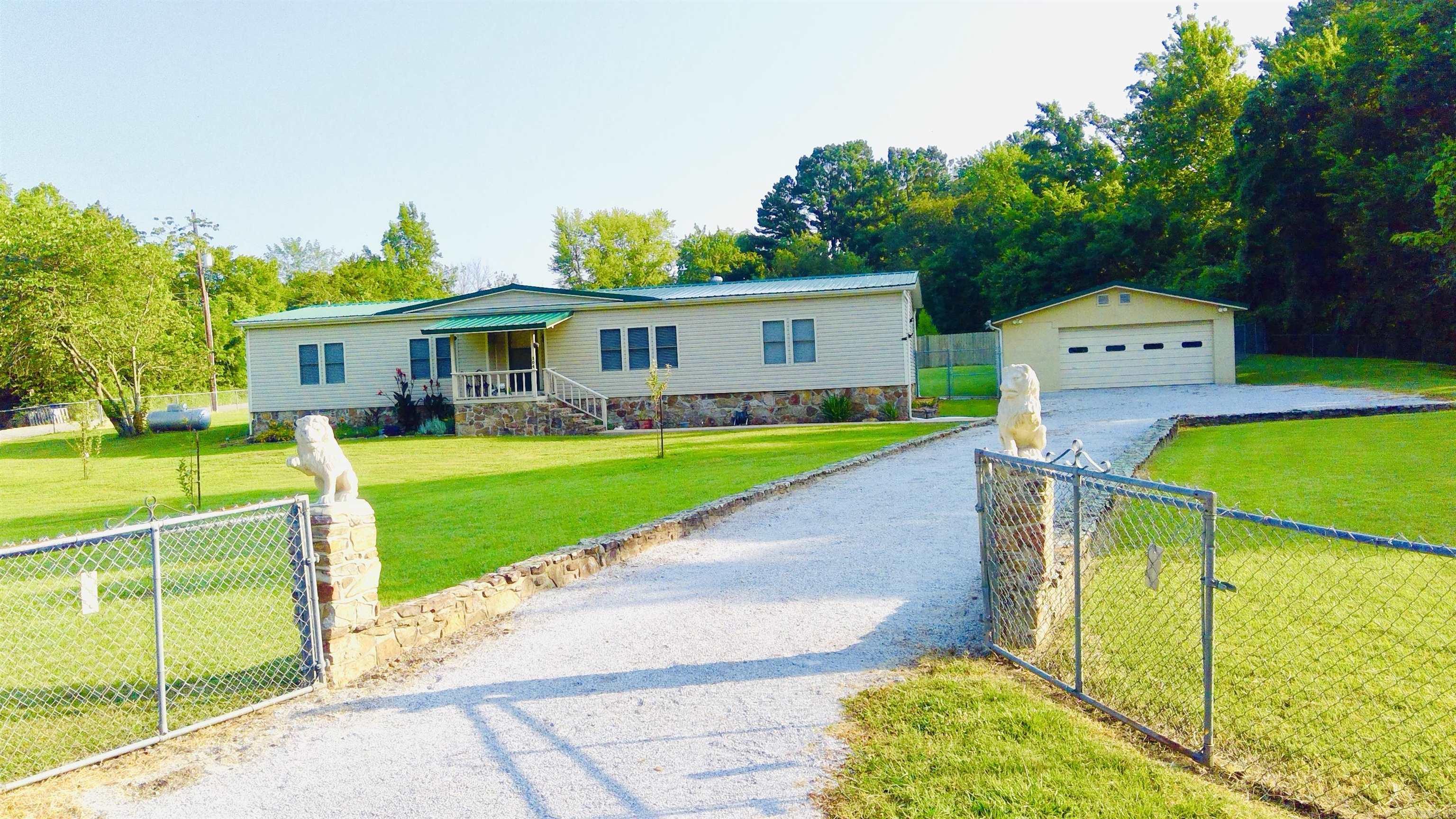 304  Evans  Mountain View, AR