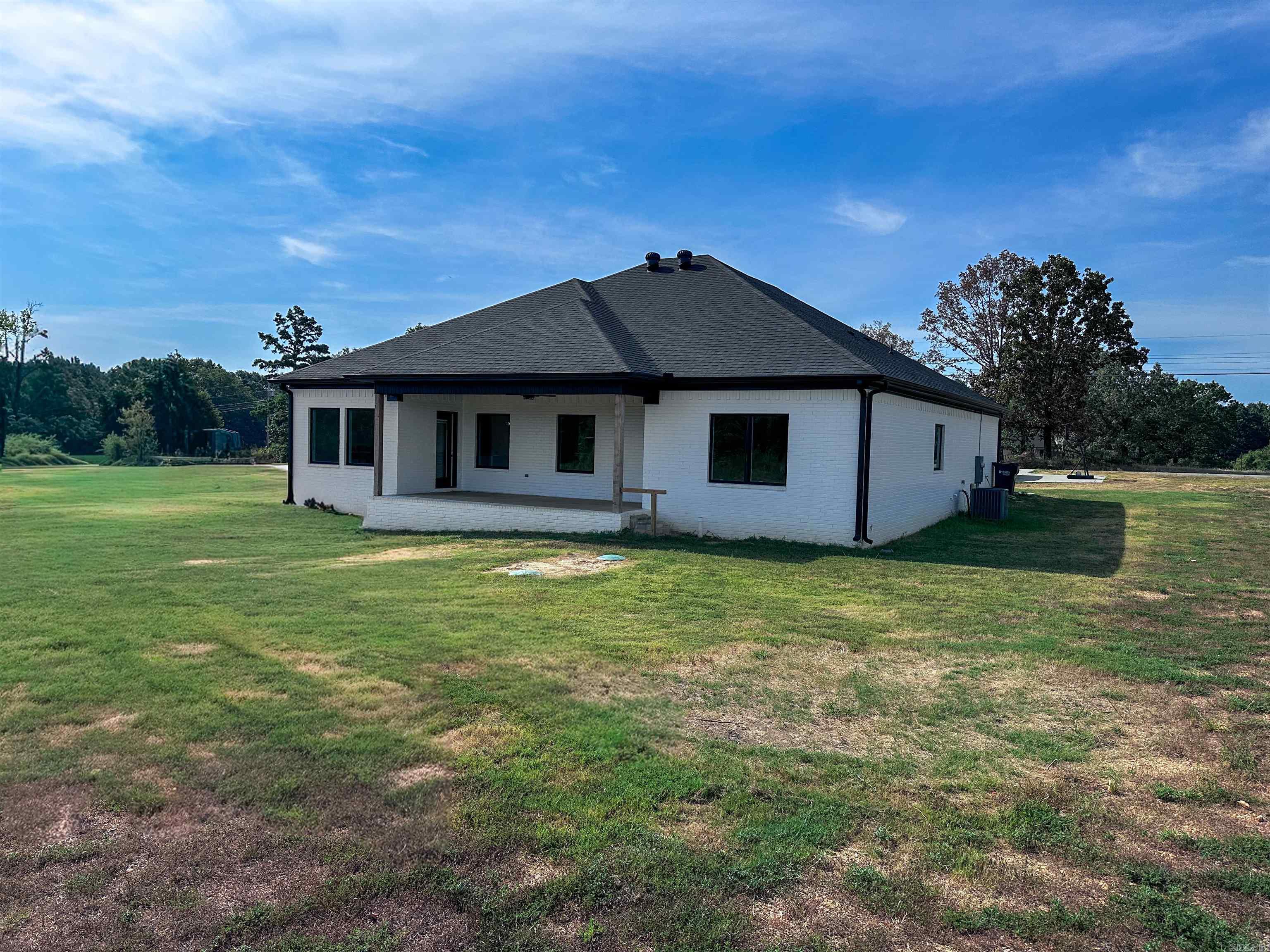 9762 E Sardis  Mabelvale, AR