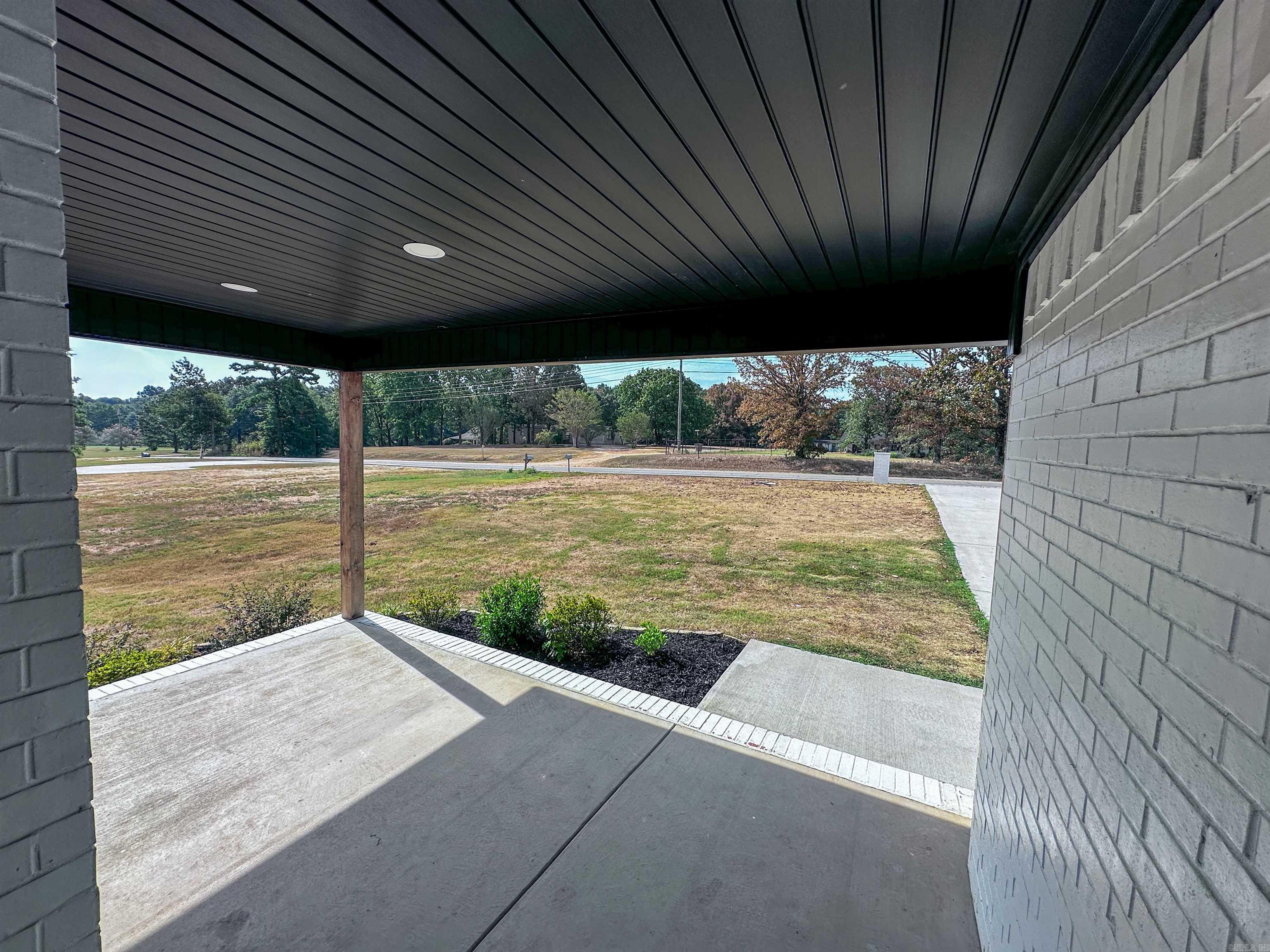 9762 E Sardis  Mabelvale, AR