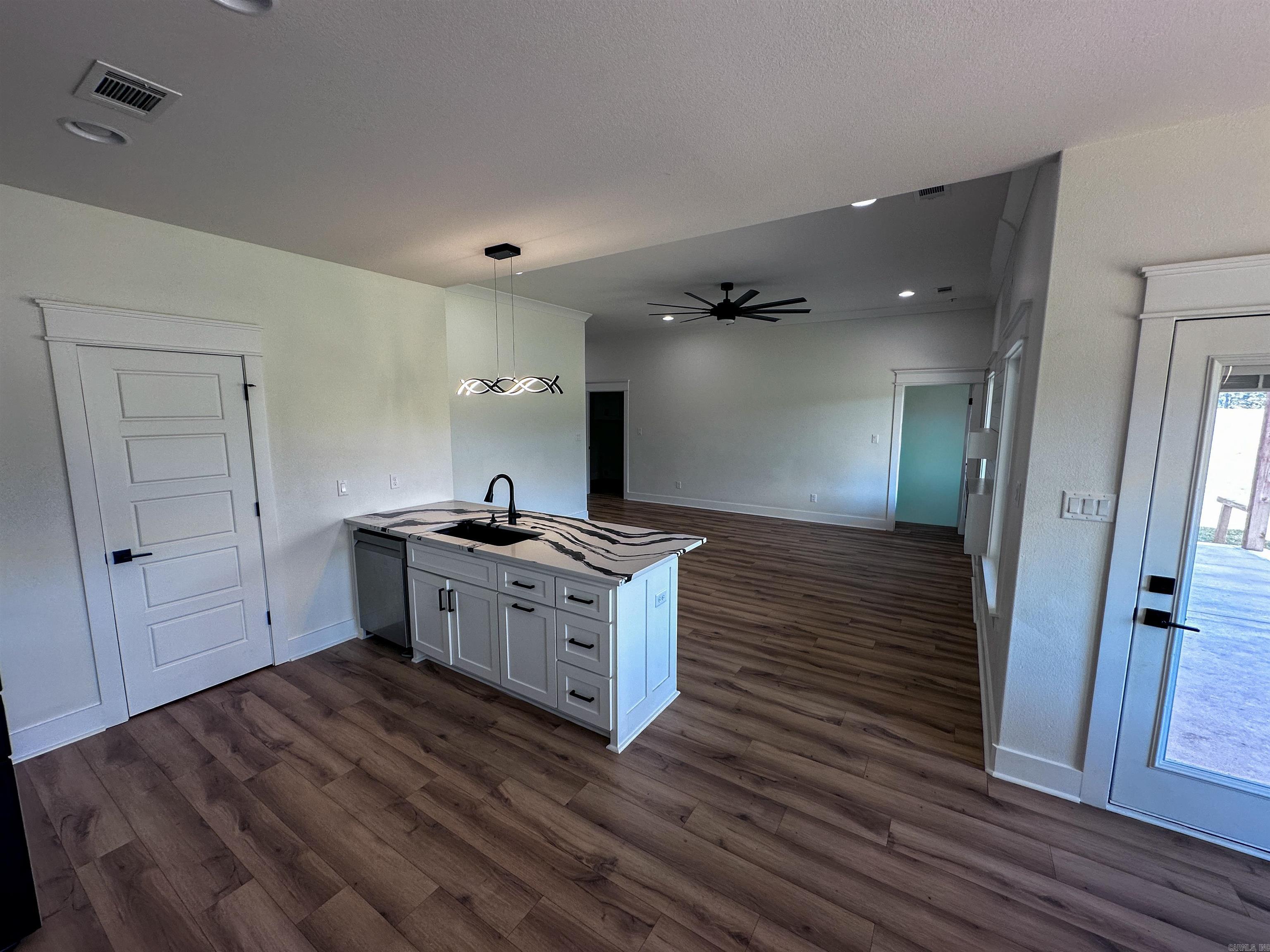 9762 E Sardis  Mabelvale, AR