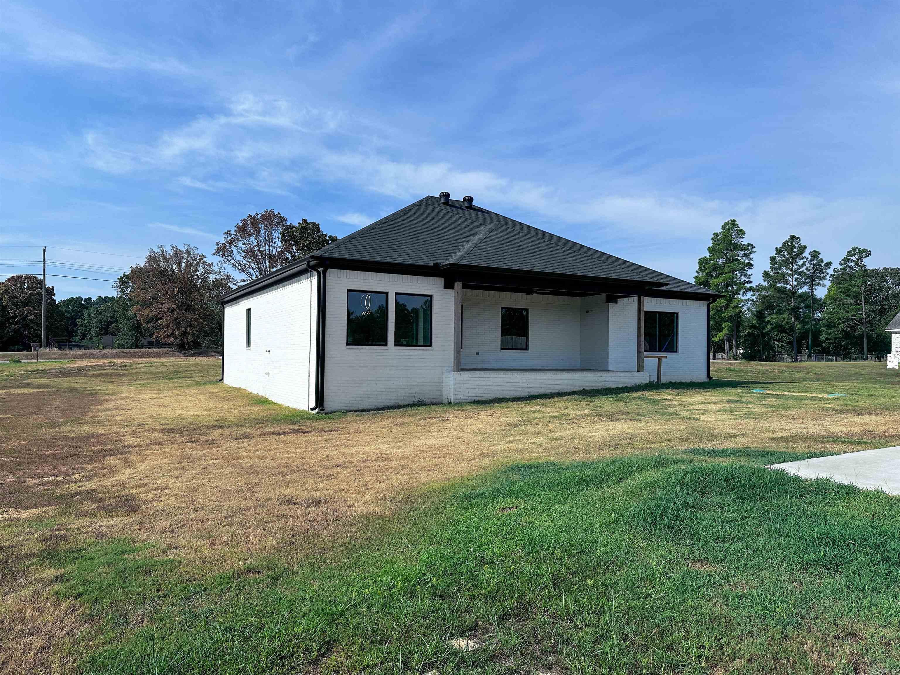 9762 E Sardis  Mabelvale, AR