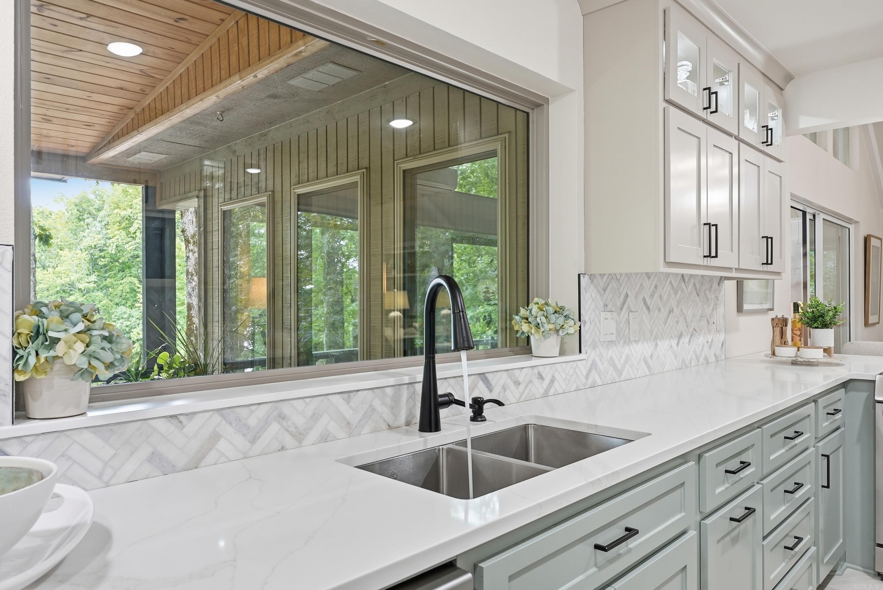 4 Ligadura Lane  Hot Springs Village, AR