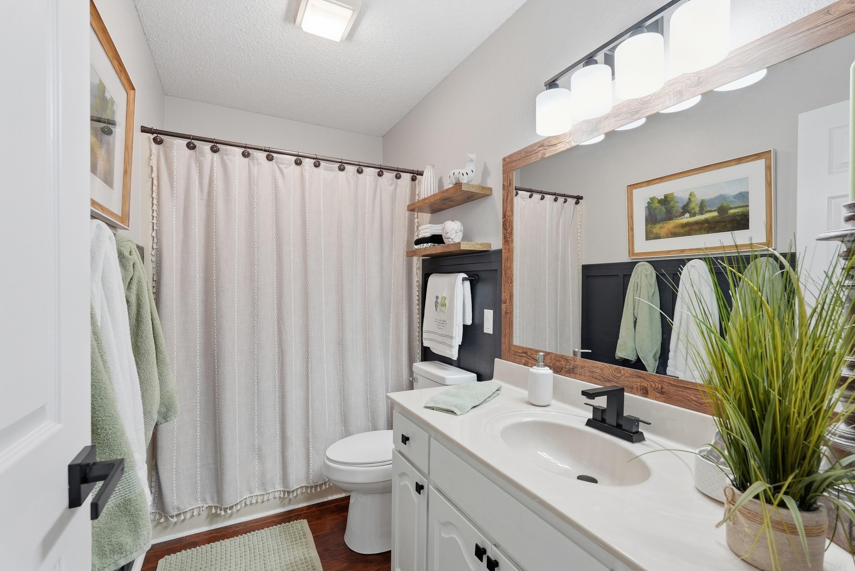 4 Ligadura Lane  Hot Springs Village, AR