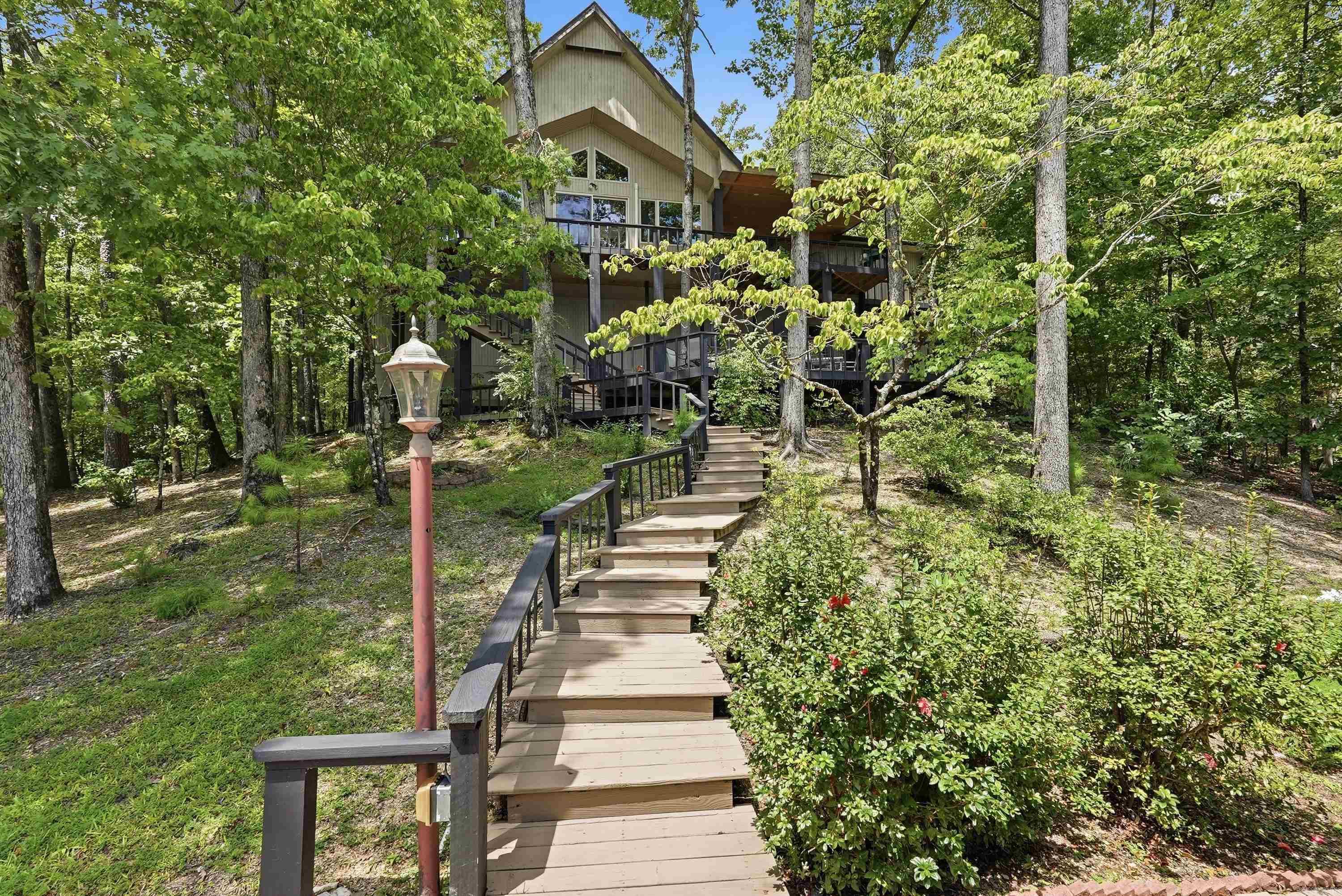 4 Ligadura Lane  Hot Springs Village, AR