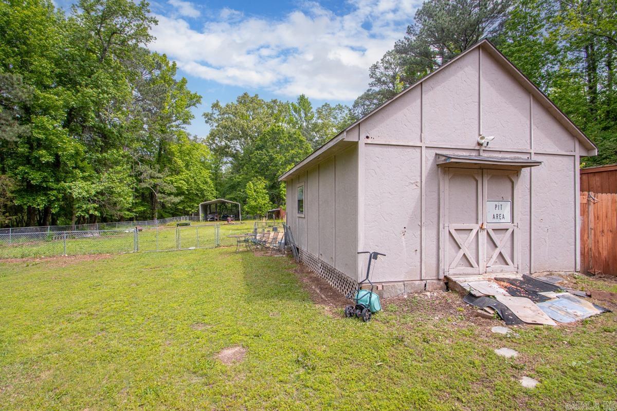716 Hilltop Rd  Alexander, AR