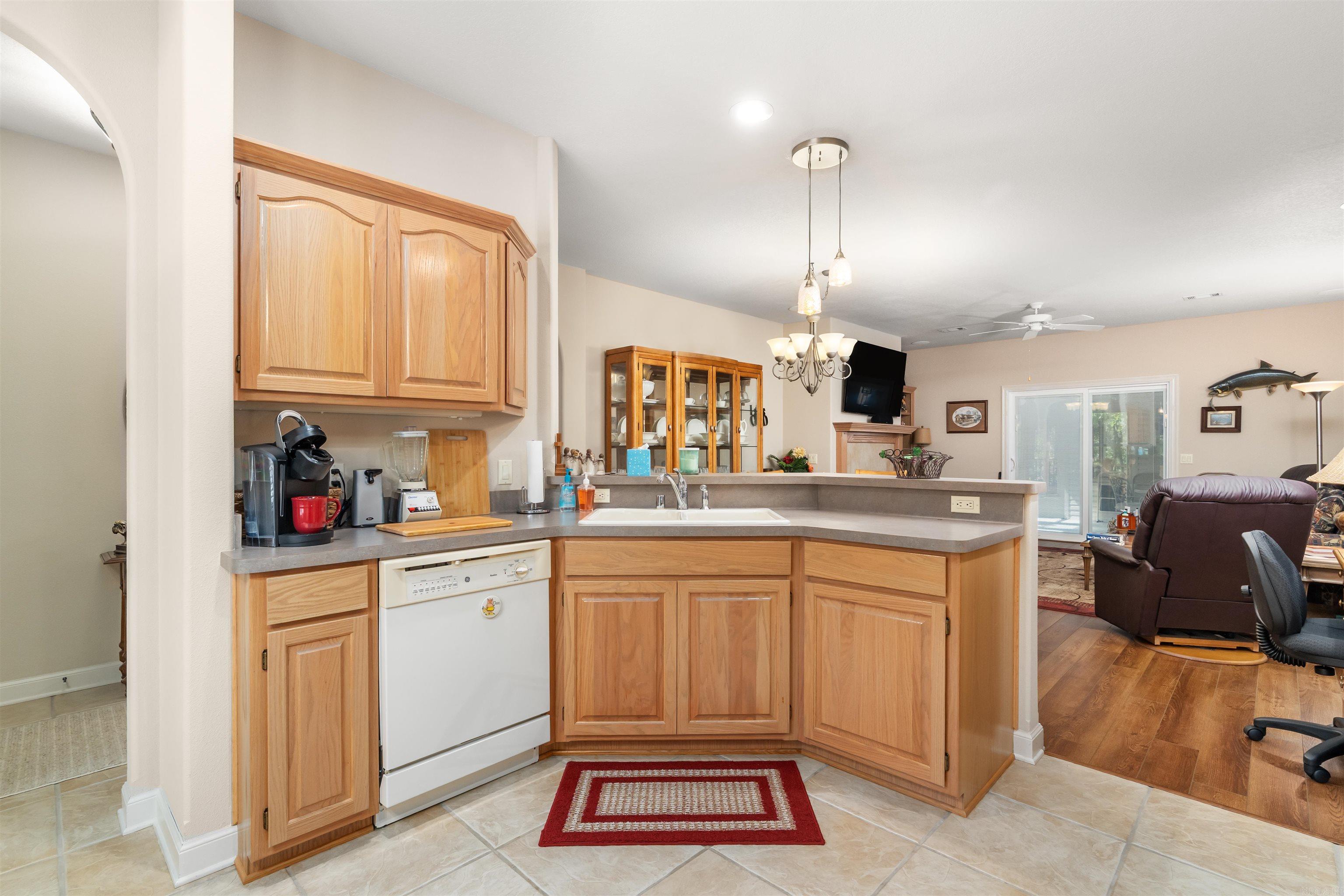 3 Jaguar Ln  Hot Springs Village, AR