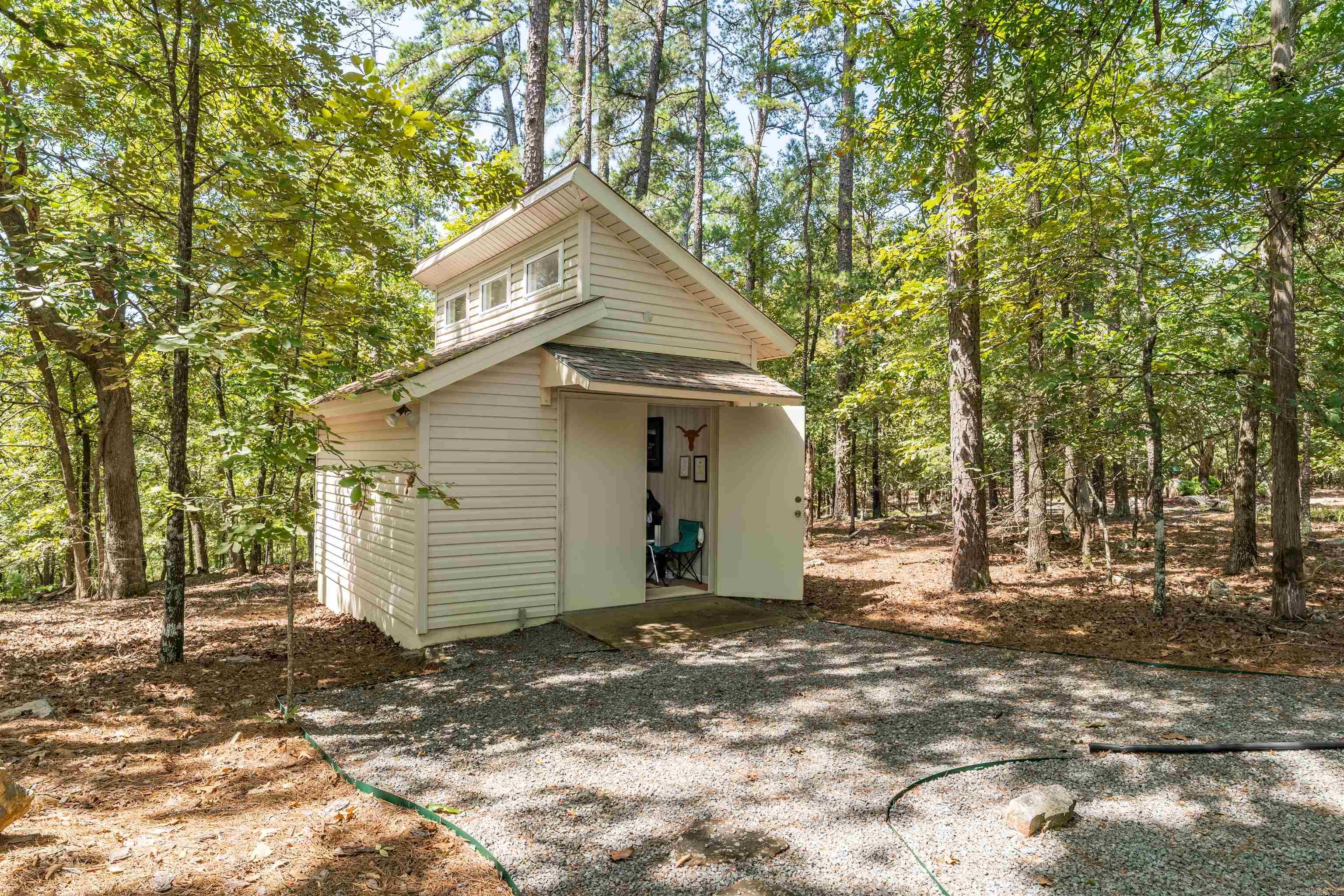 3 Jaguar Ln  Hot Springs Village, AR