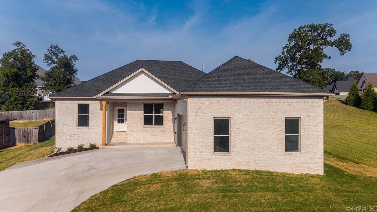 63  Oakbrooke Drive  Sherwood, AR