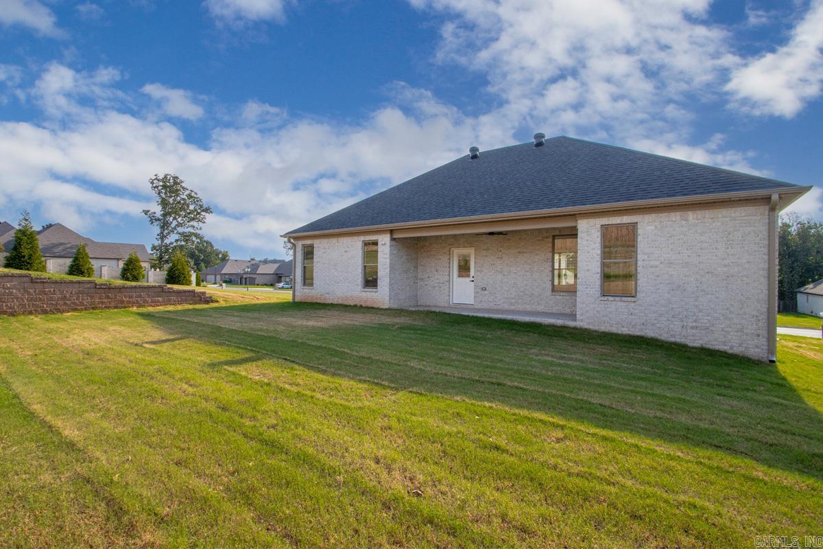 63 Oakbrooke Drive  Sherwood, AR